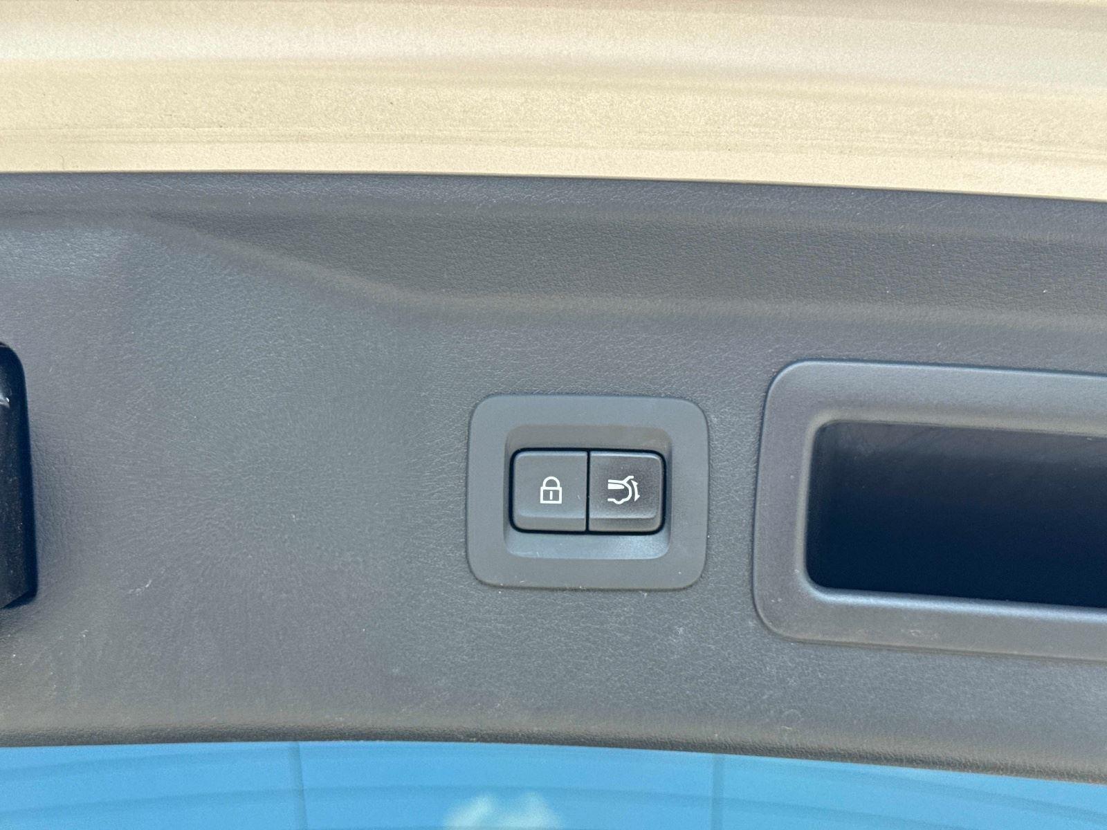 2024 Mazda CX-90 PHEV Premium Plus