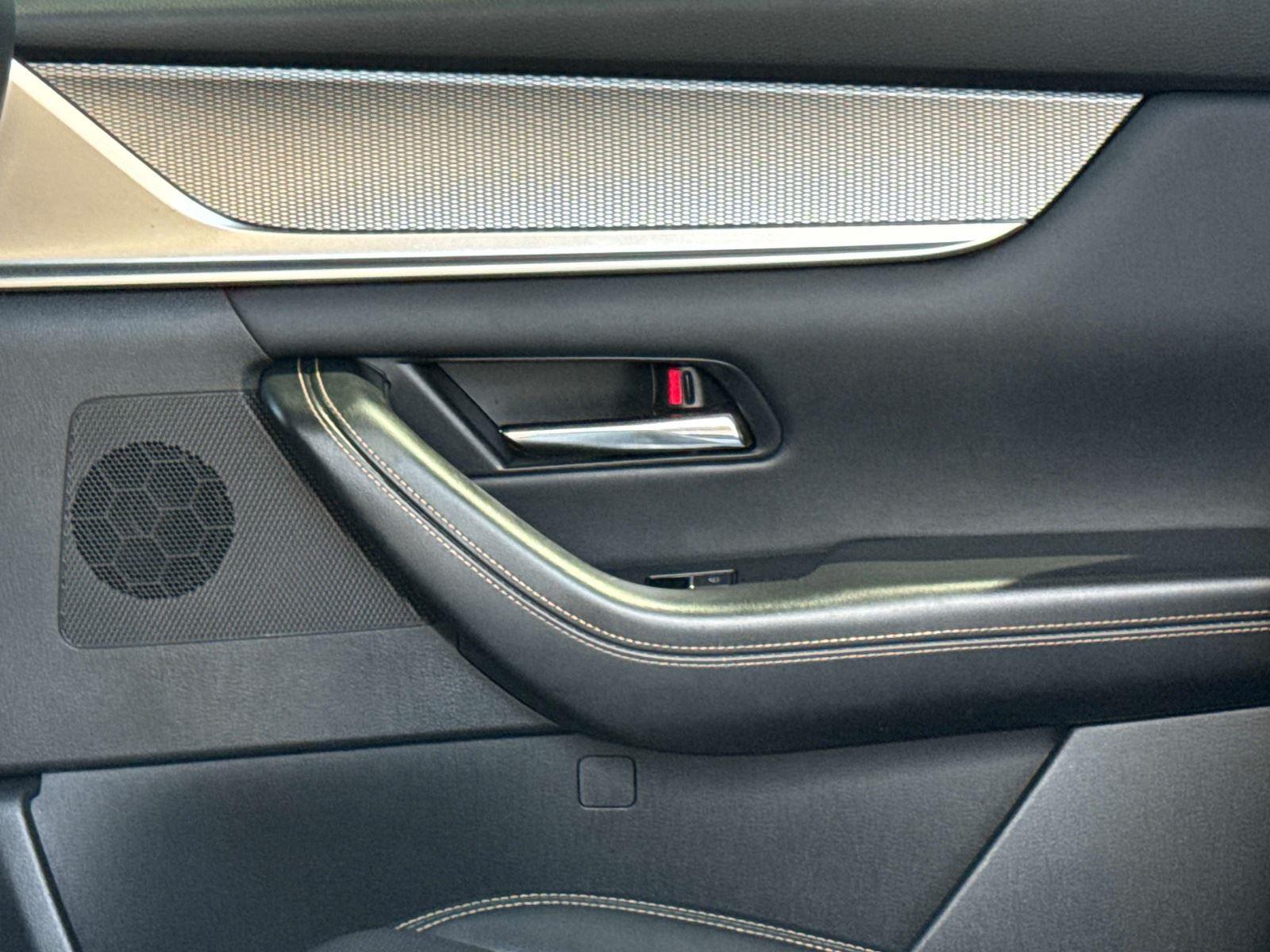 2024 Mazda CX-90 PHEV Premium Plus
