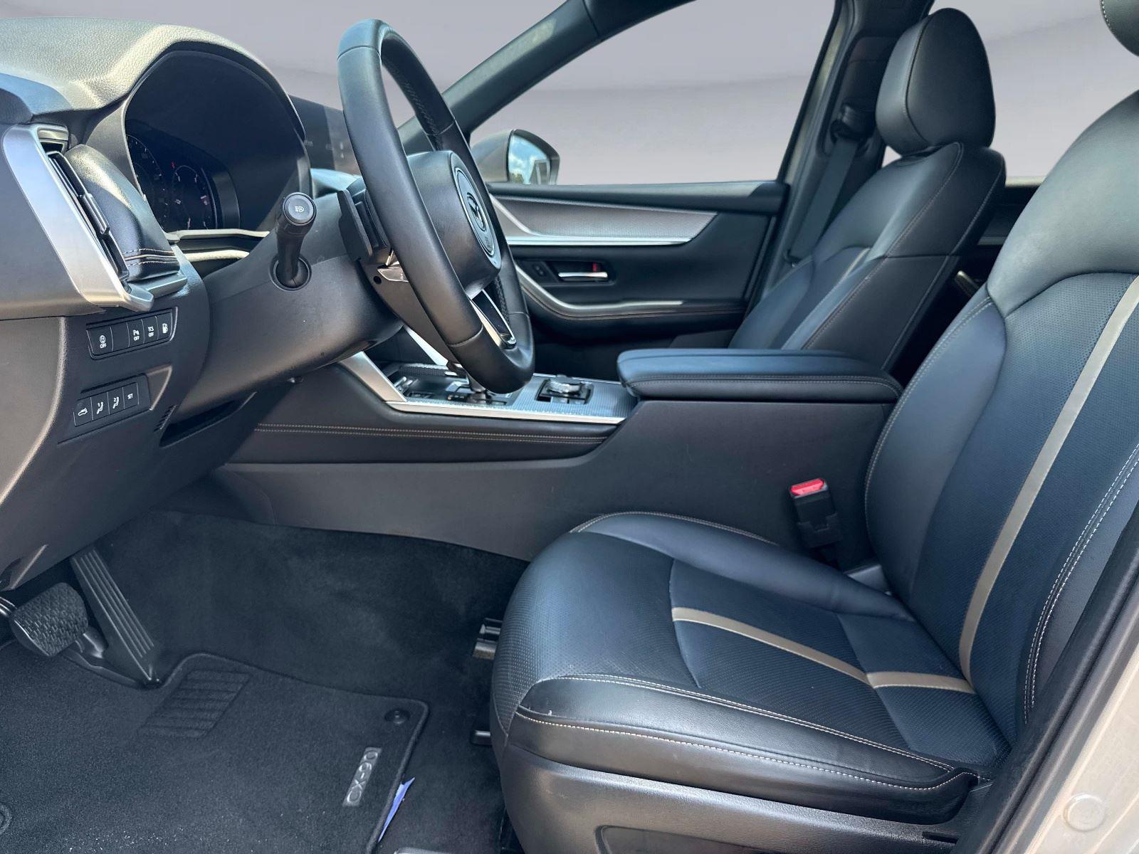 2024 Mazda CX-90 PHEV Premium Plus