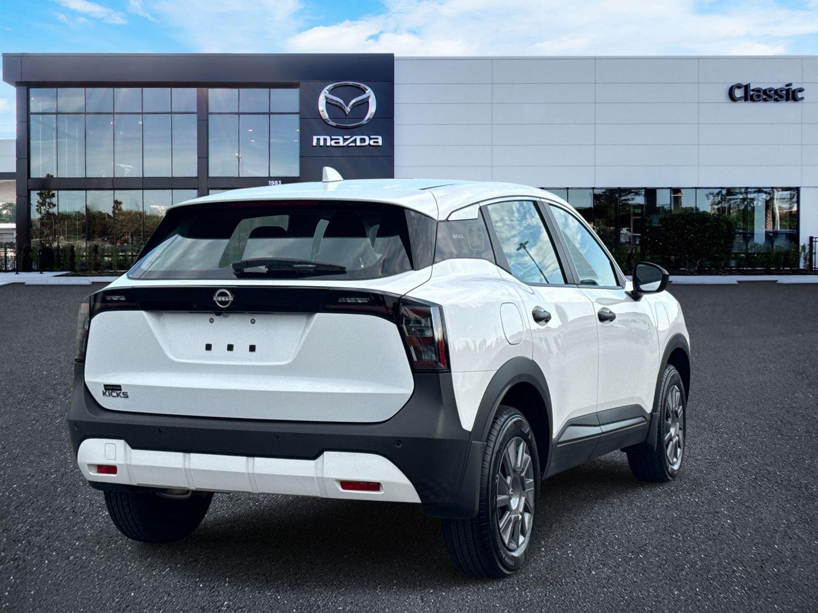 2025 Nissan Kicks S
