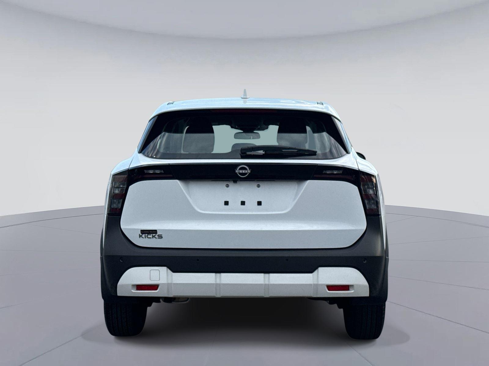2025 Nissan Kicks S