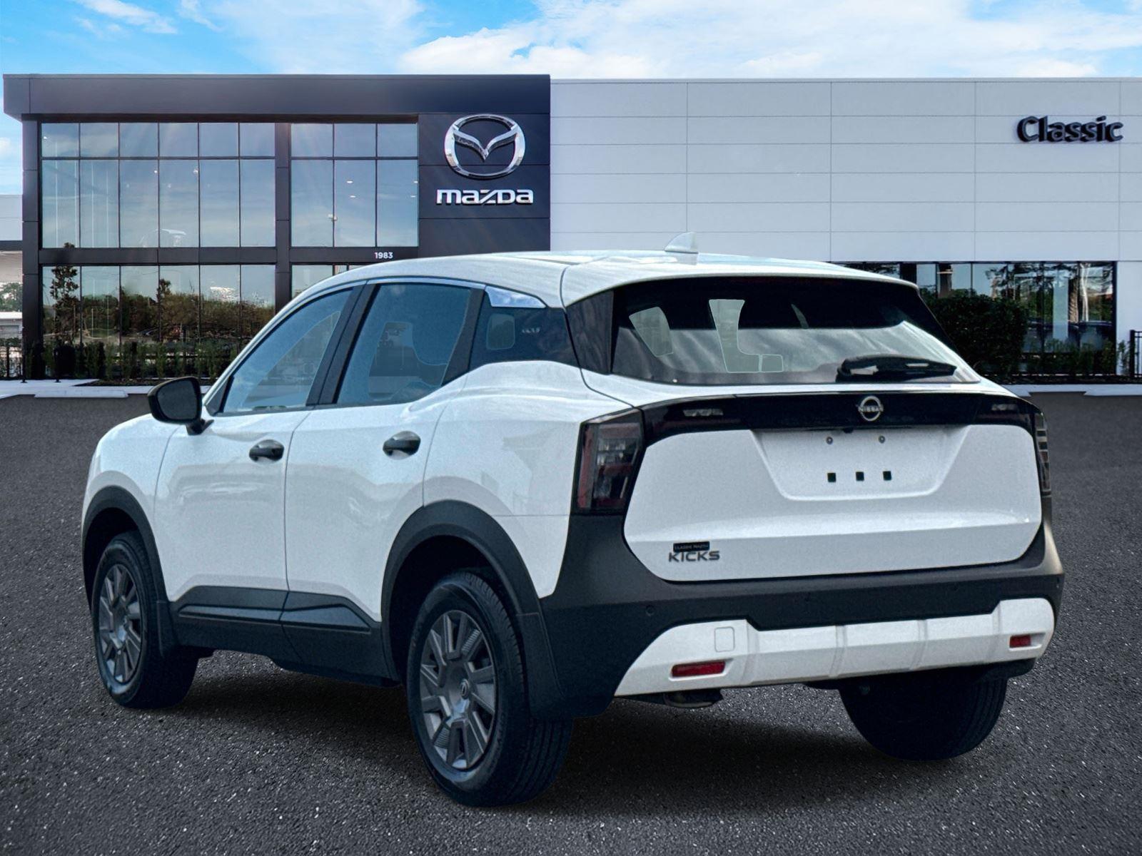 2025 Nissan Kicks S
