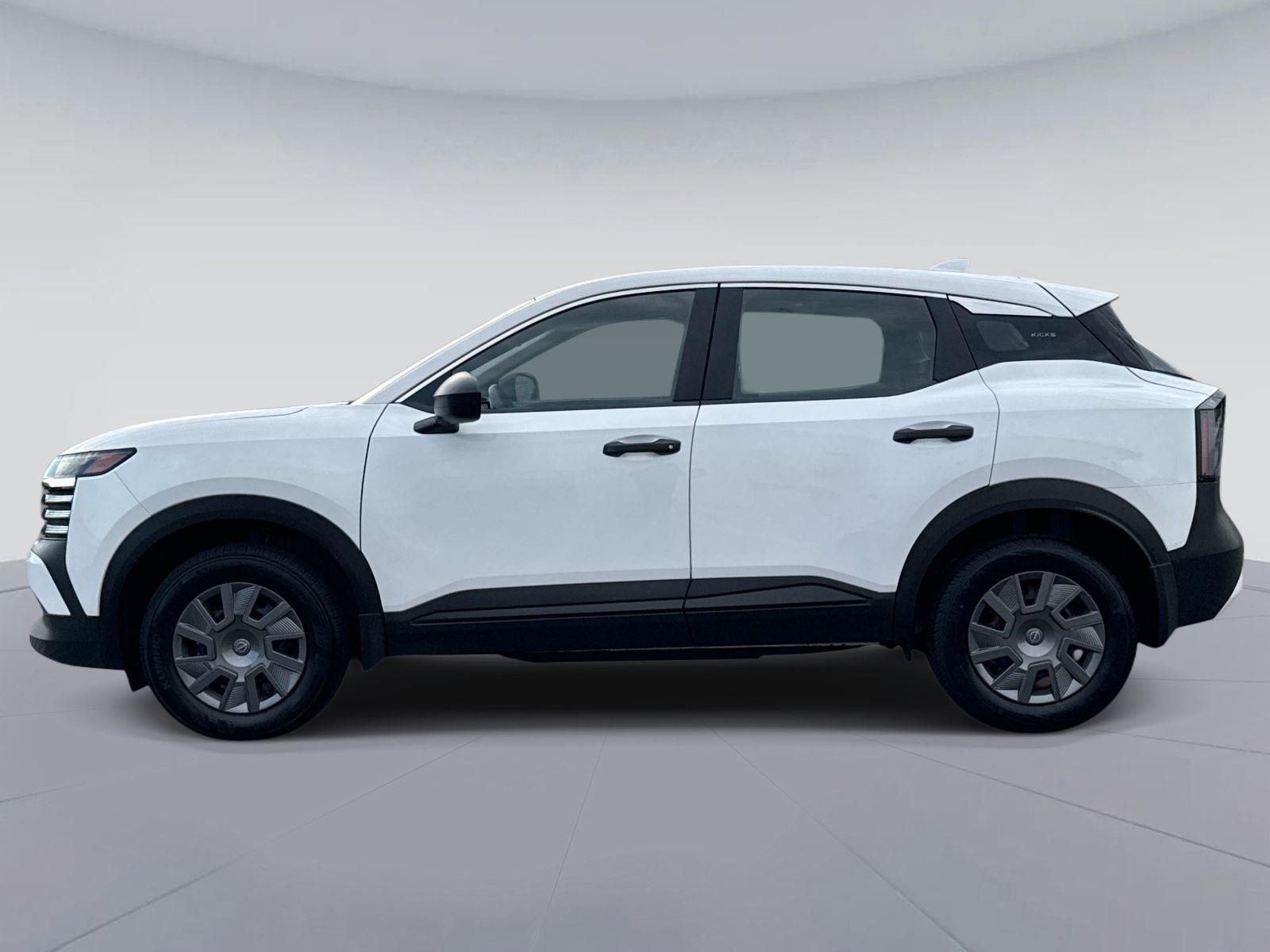 2025 Nissan Kicks S