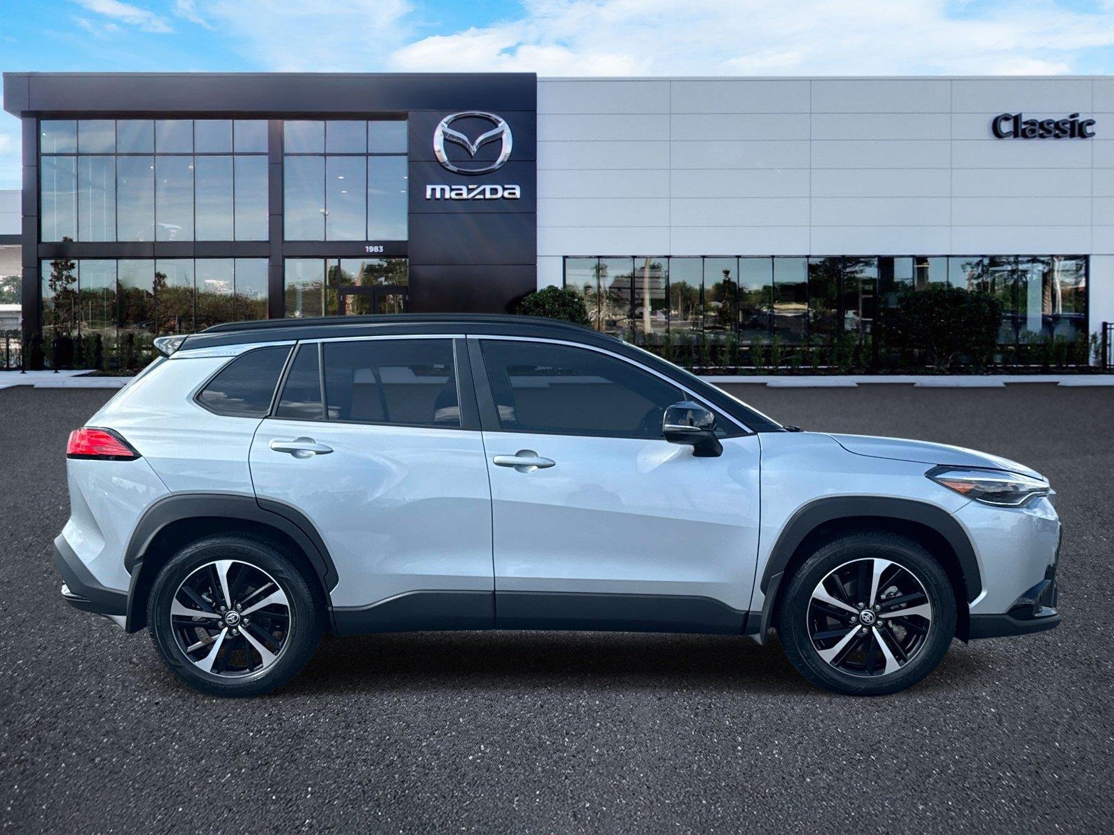 2023 Toyota Corolla Cross Hybrid XSE
