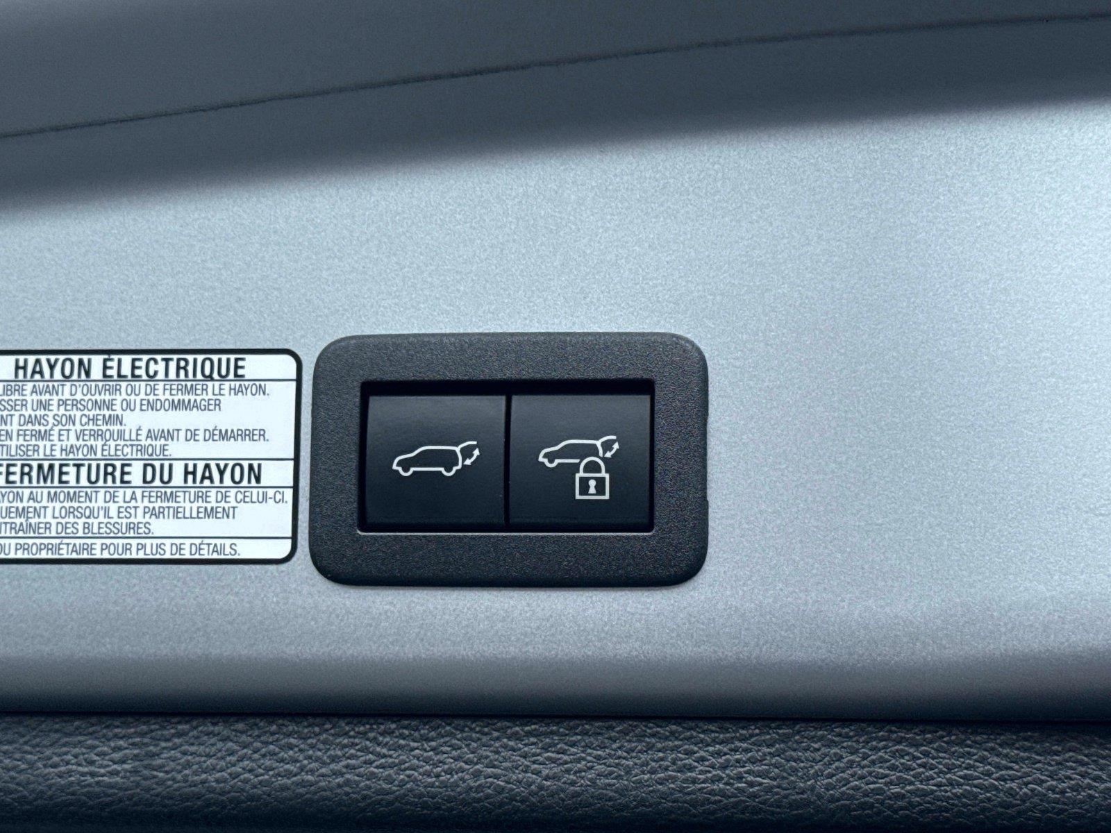 2023 Toyota Corolla Cross Hybrid XSE
