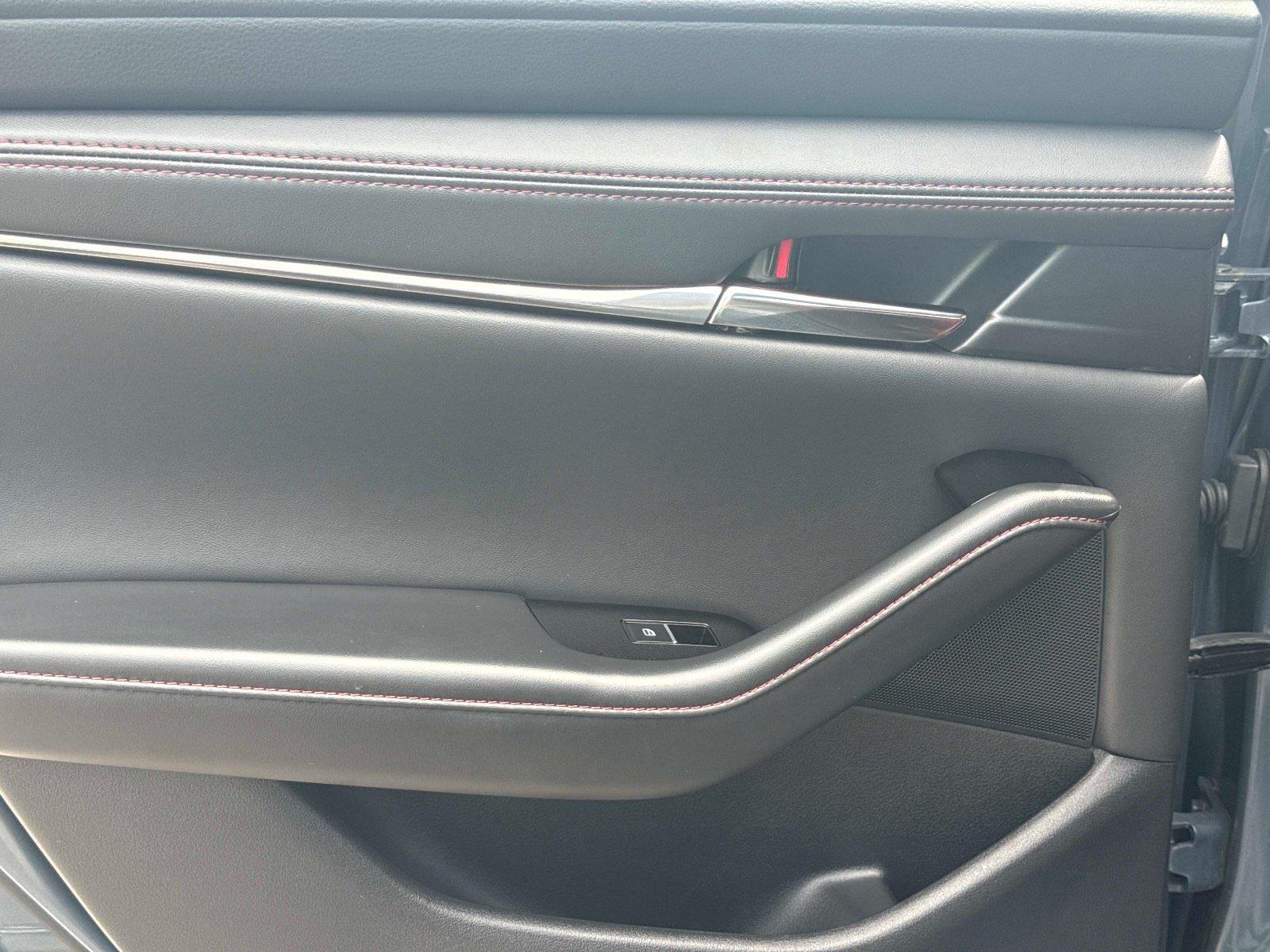 2025 Mazda Mazda3 Sedan 2.5 S Carbon Edition