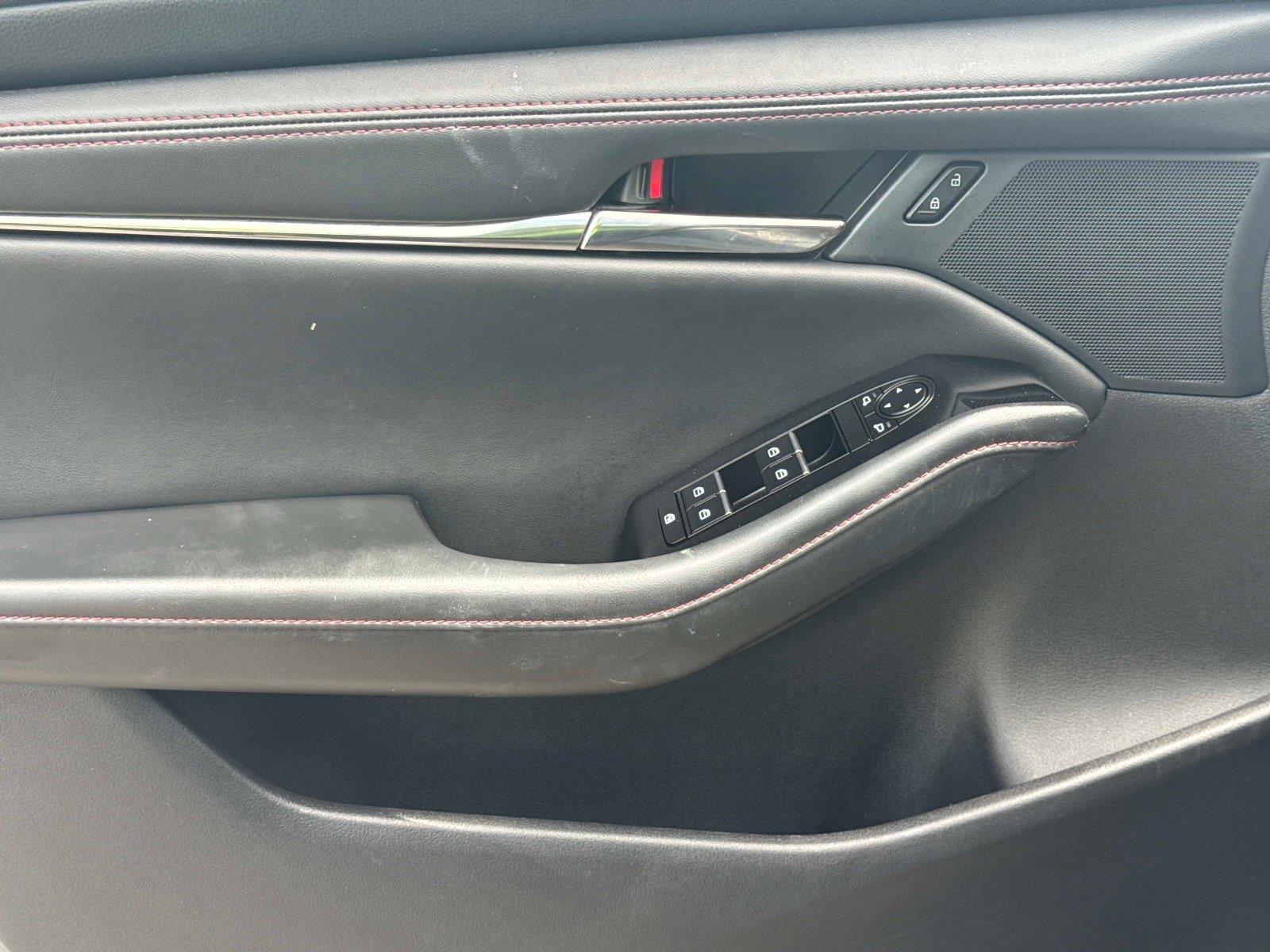 2025 Mazda Mazda3 Sedan 2.5 S Carbon Edition