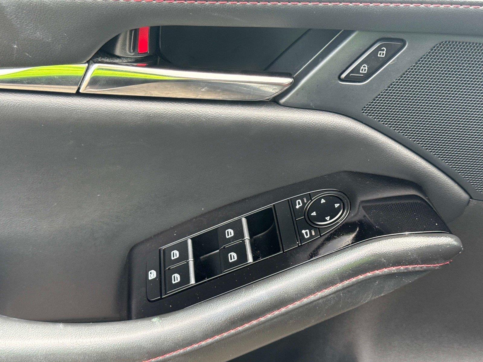 2025 Mazda Mazda3 Sedan 2.5 S Carbon Edition