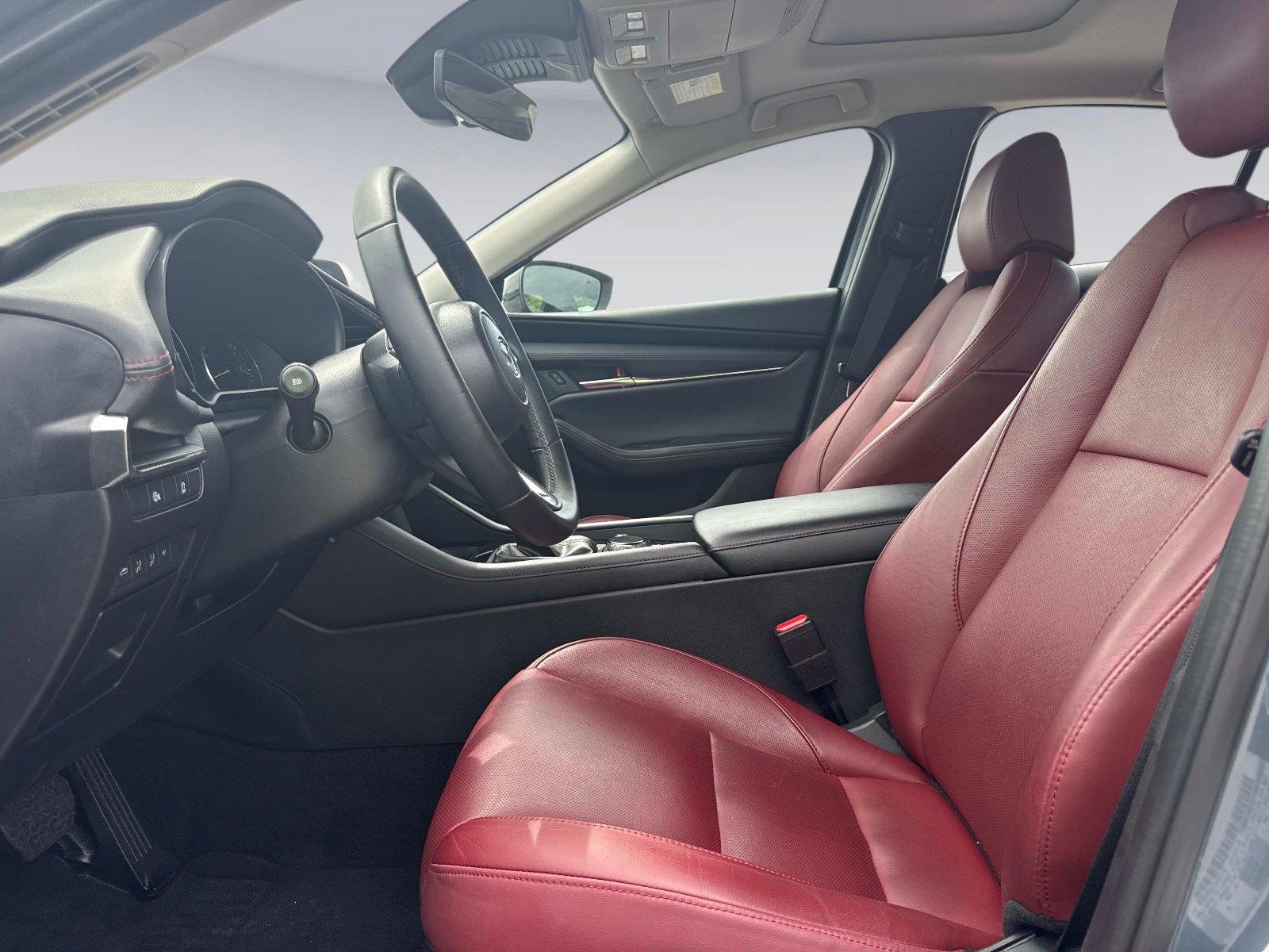 2025 Mazda Mazda3 Sedan 2.5 S Carbon Edition