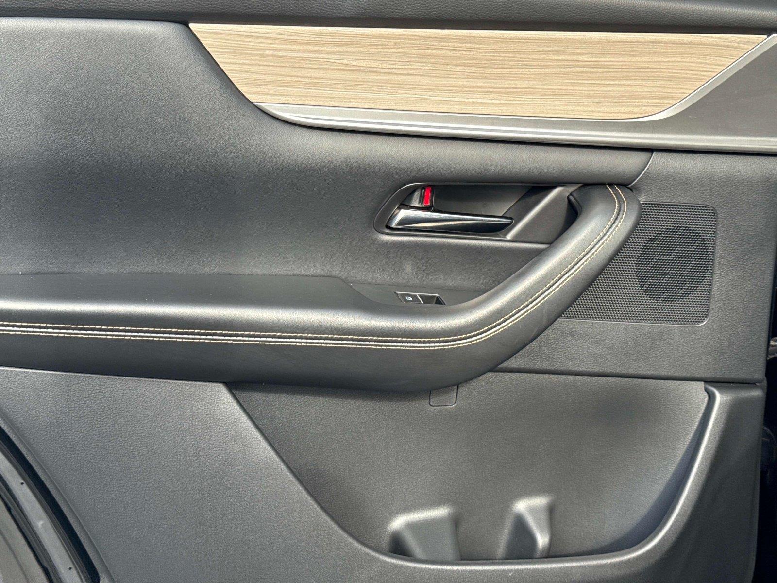 2025 Mazda CX-70 PHEV Premium Package