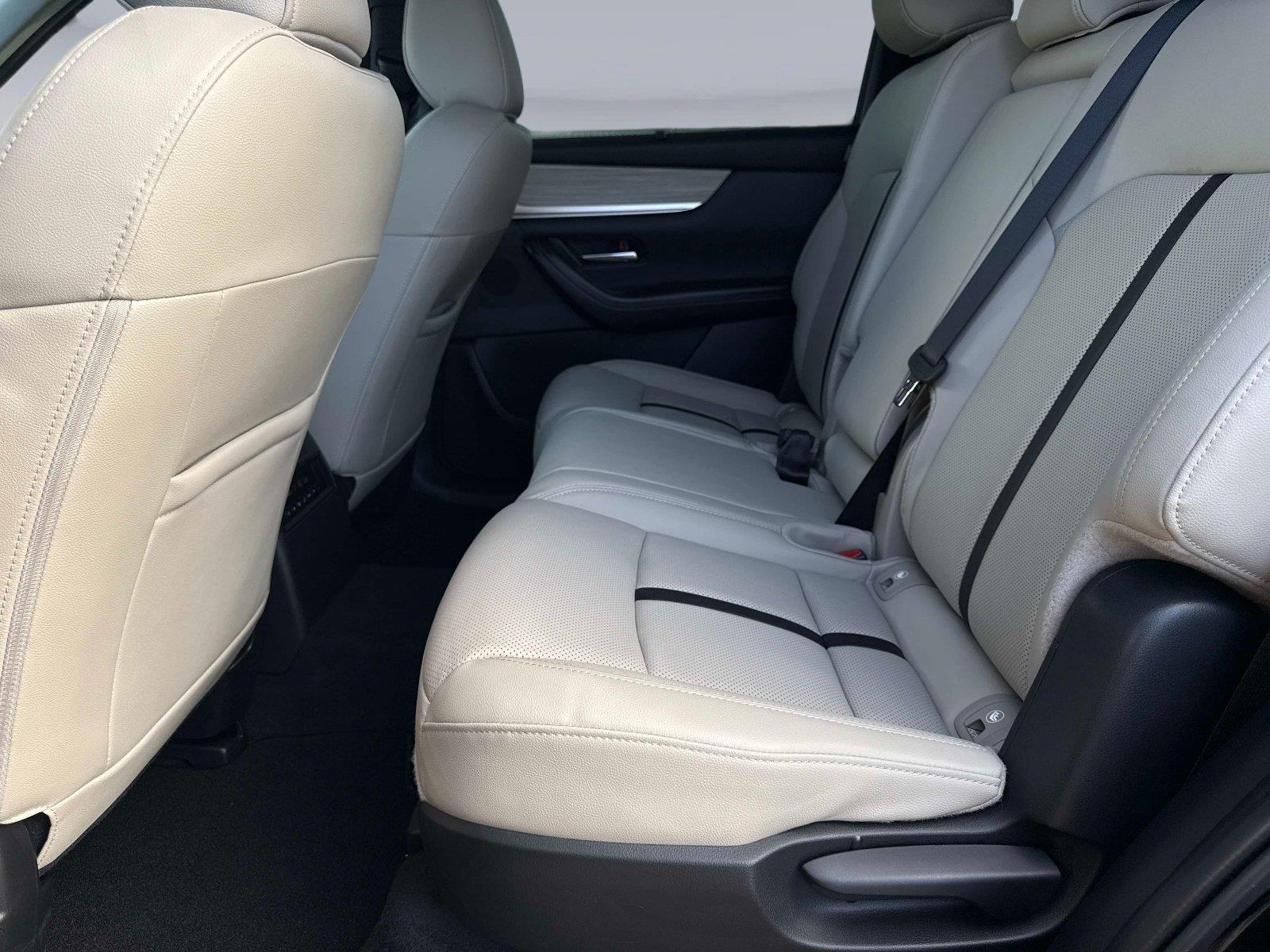 2025 Mazda CX-70 PHEV Premium Package