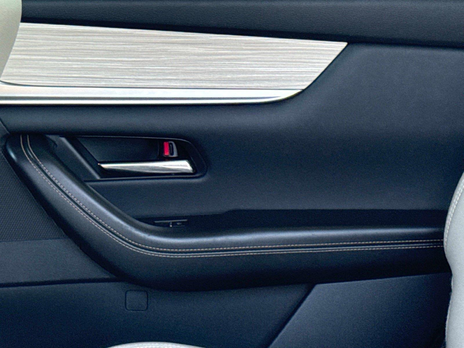 2025 Mazda CX-70 PHEV Premium Package