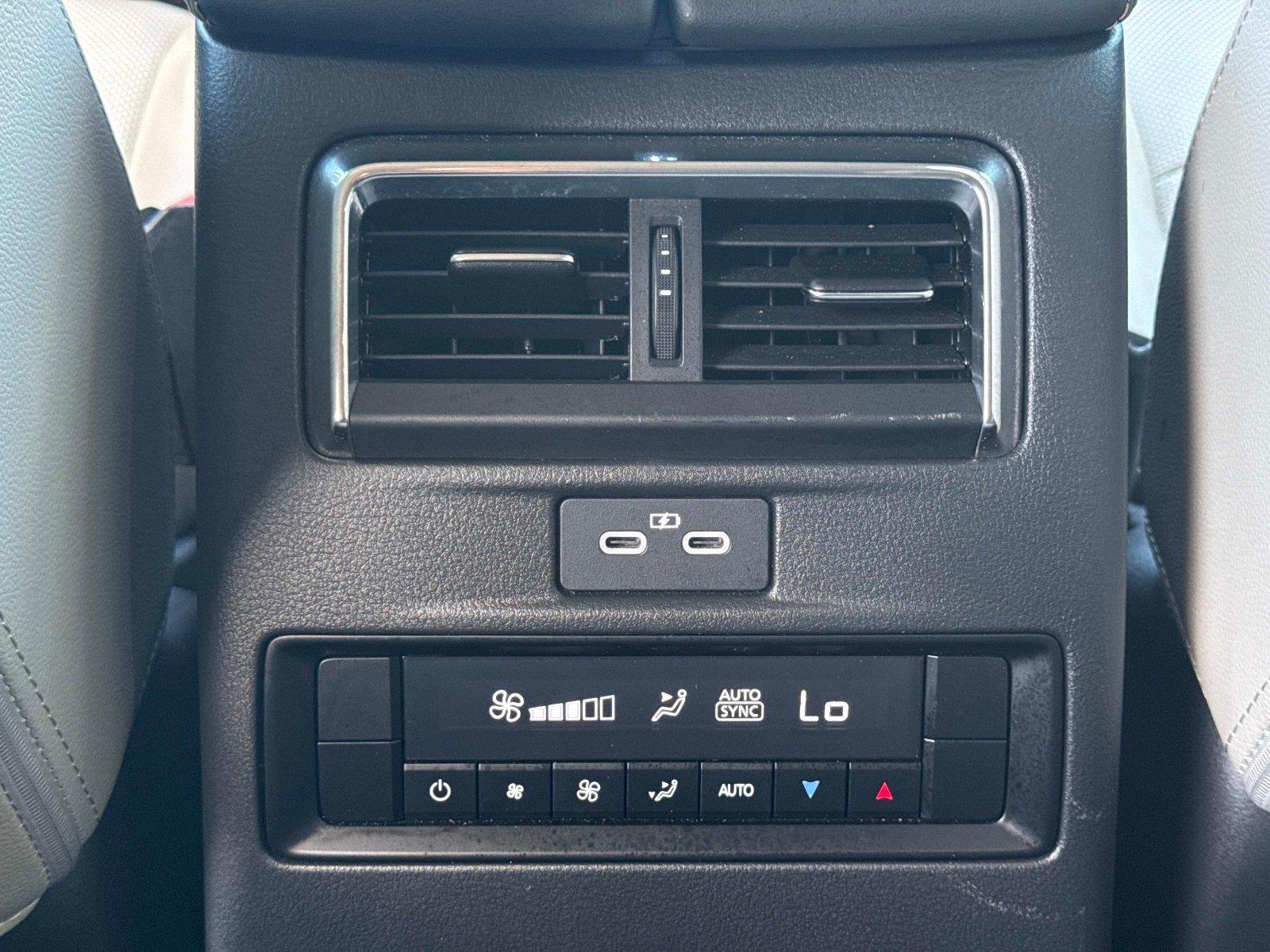2025 Mazda CX-70 PHEV Premium Package