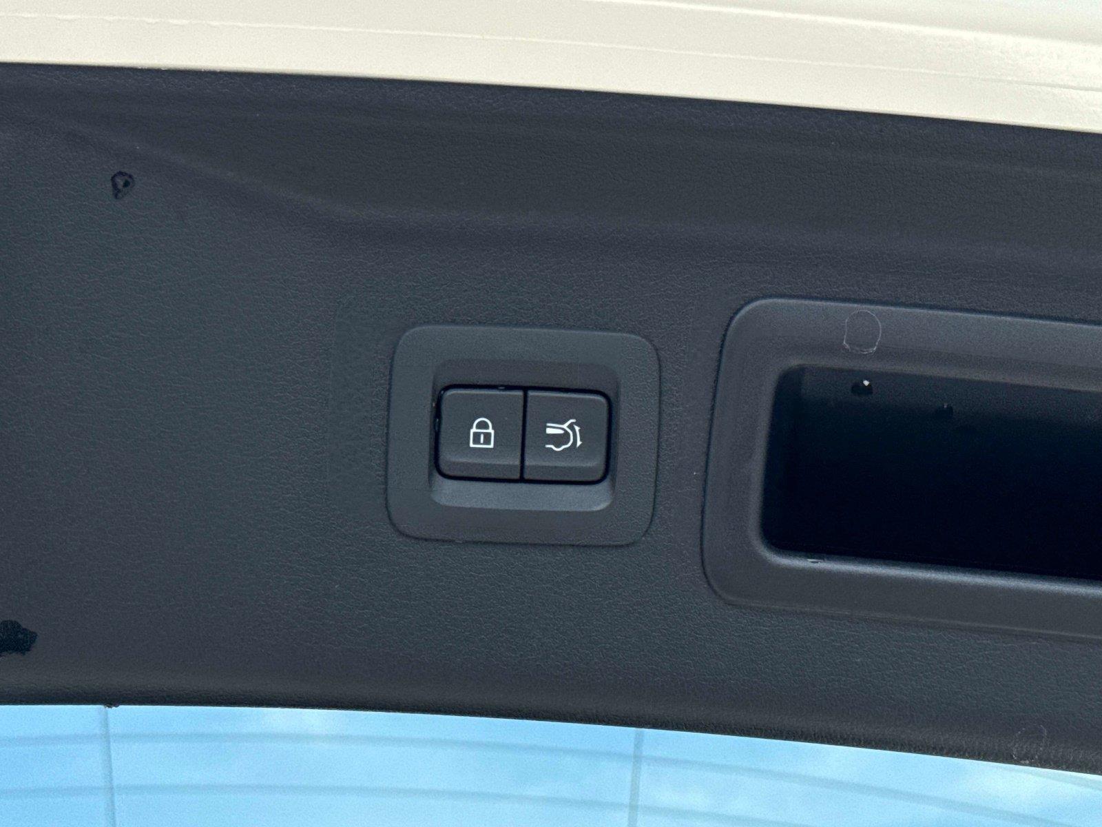 2025 Mazda CX-90 S Premium Package