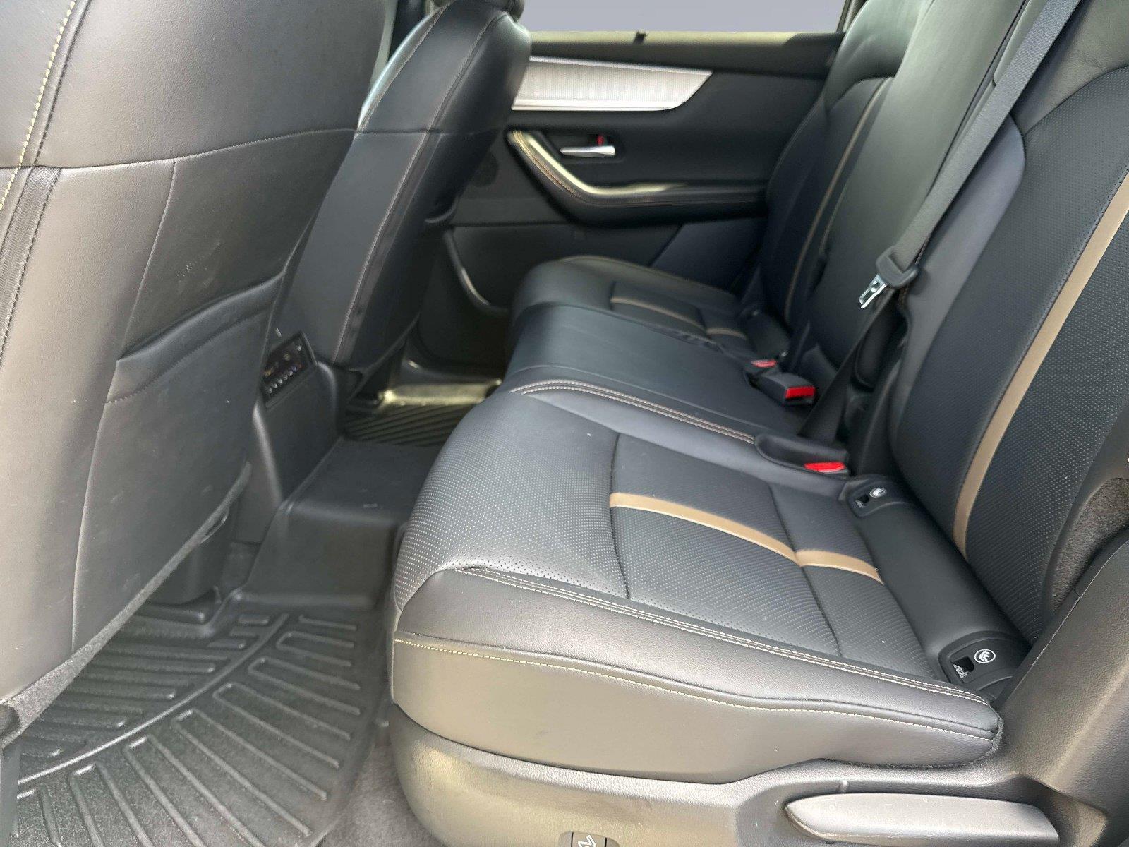 2025 Mazda CX-90 S Premium Package