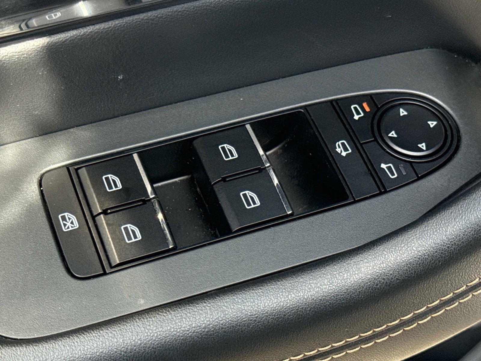 2025 Mazda CX-90 S Premium Package