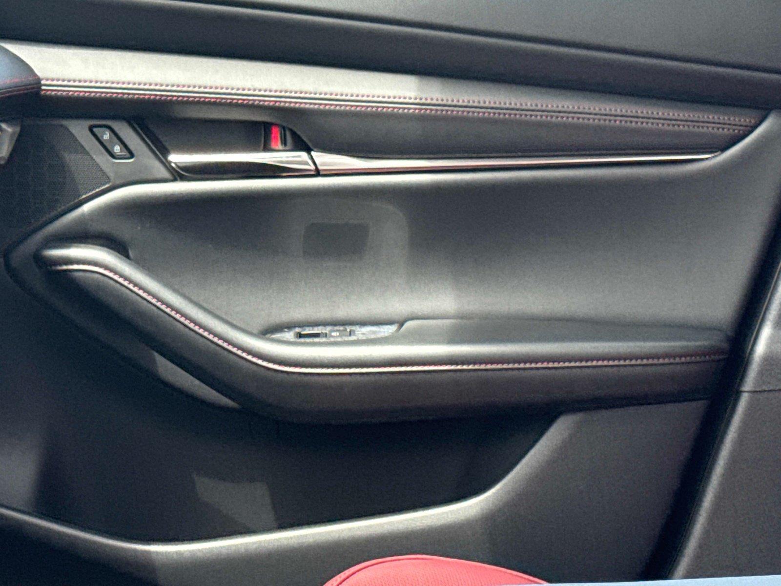 2026 Mazda Mazda3 Sedan 2.5 S Carbon Edition