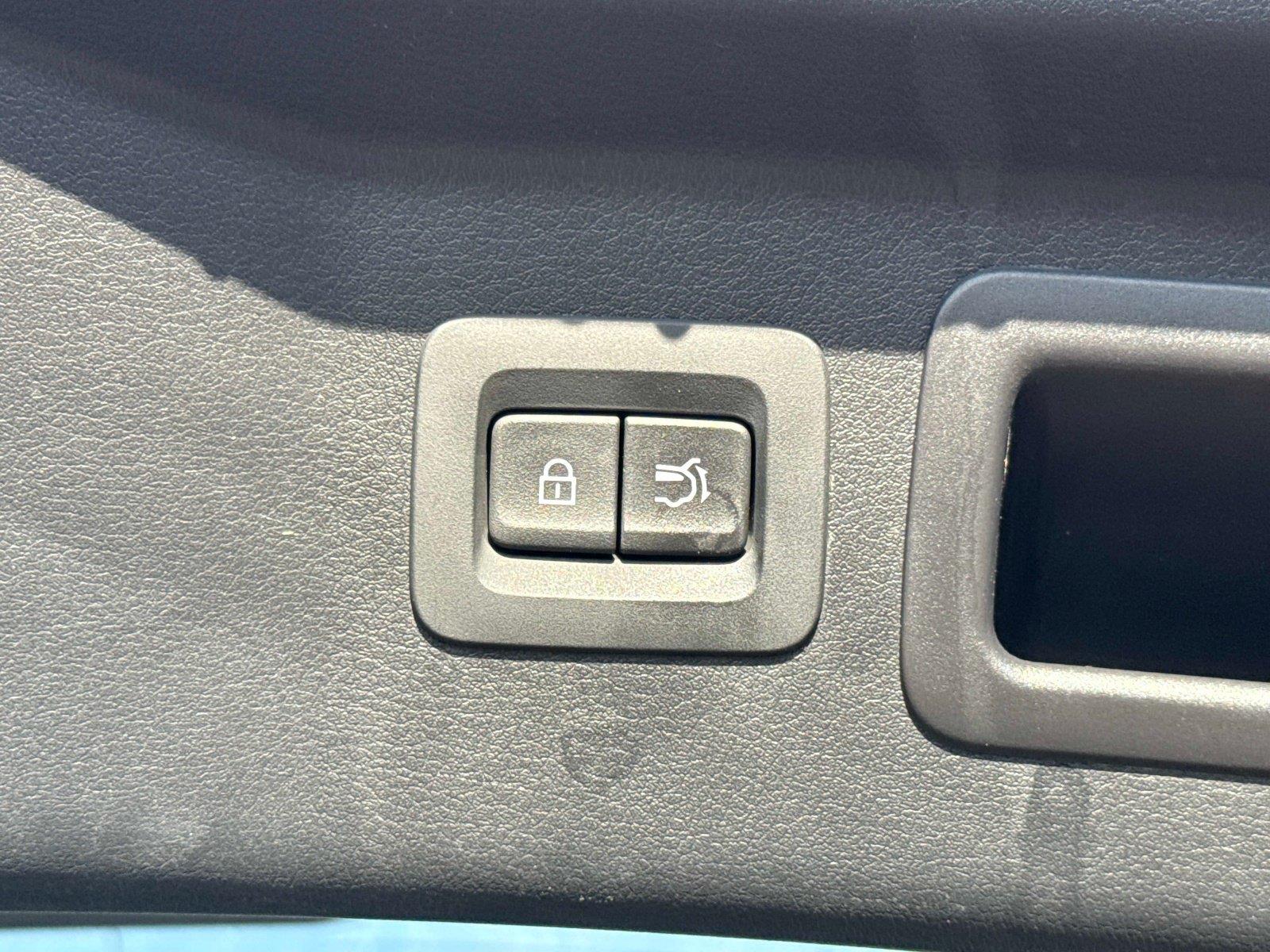 2025 Mazda CX-70 PHEV Premium Package
