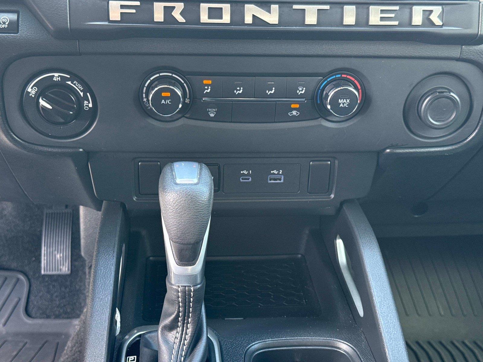 2025 Nissan Frontier SV