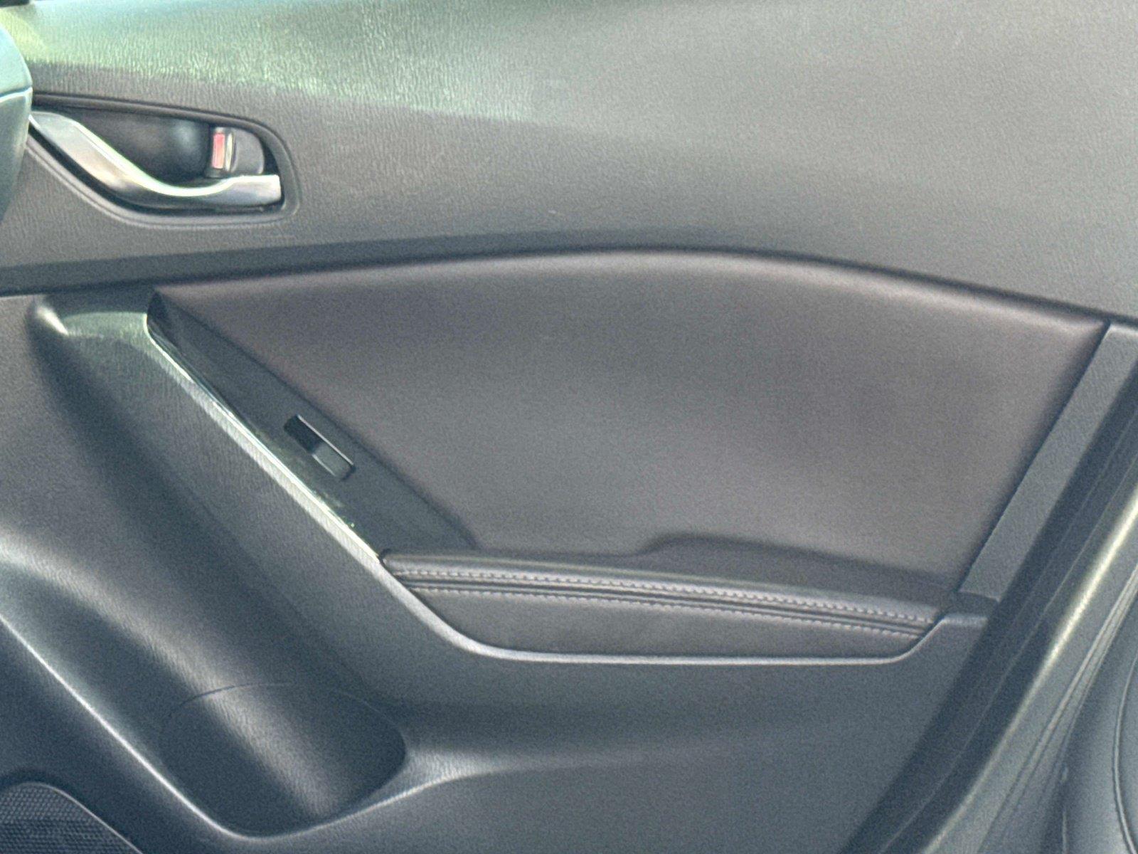 2017 Mazda Mazda3 4-Door Touring