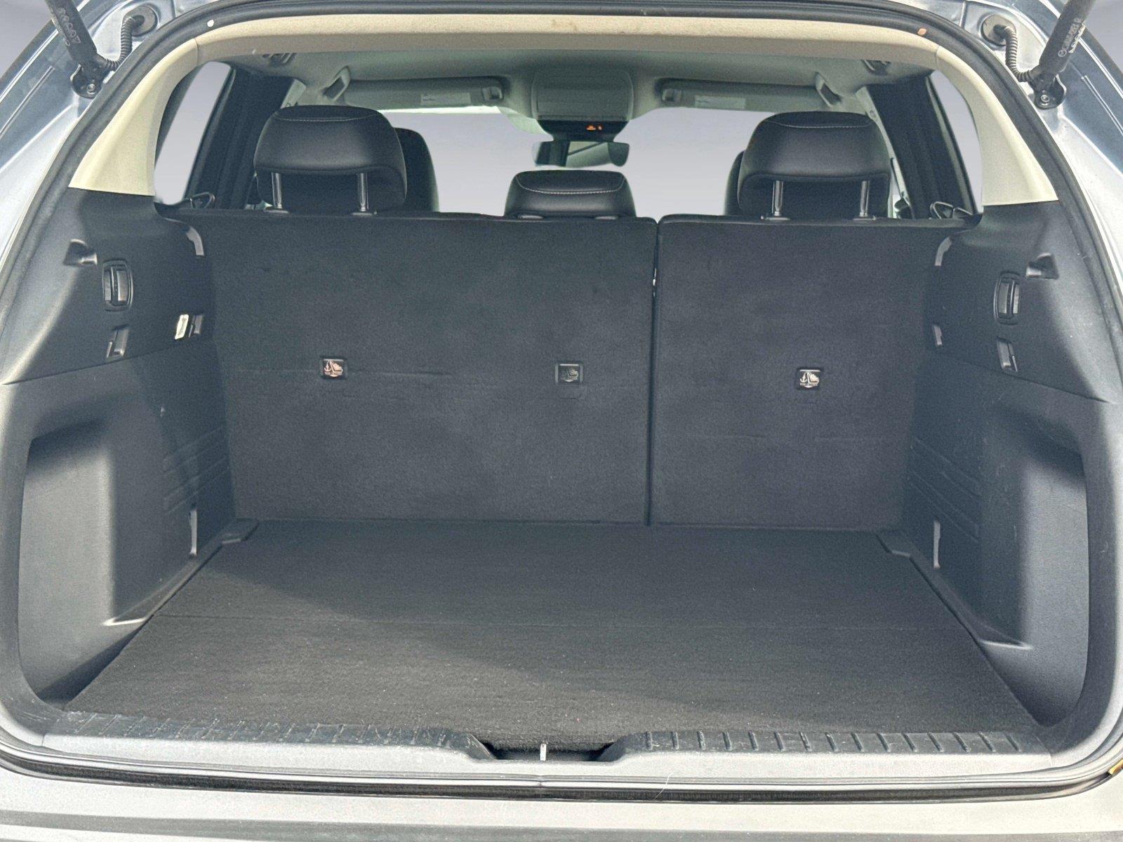 2024 Mazda CX-50 2.5 S Preferred Package