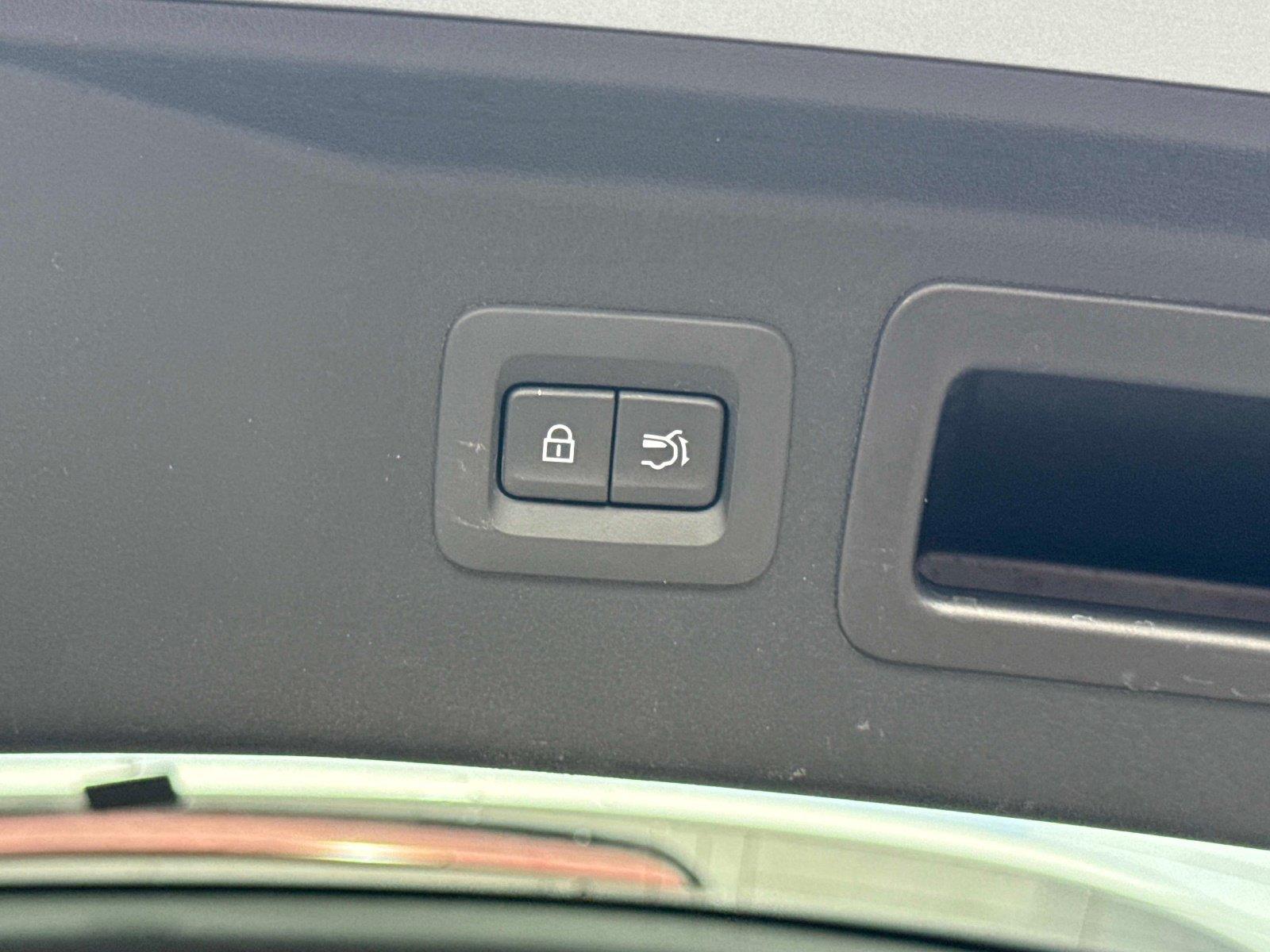 2024 Mazda CX-90 PHEV Premium Plus