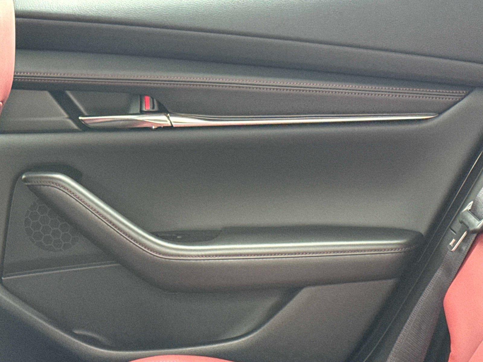 2026 Mazda Mazda3 Hatchback 2.5 S Carbon Edition