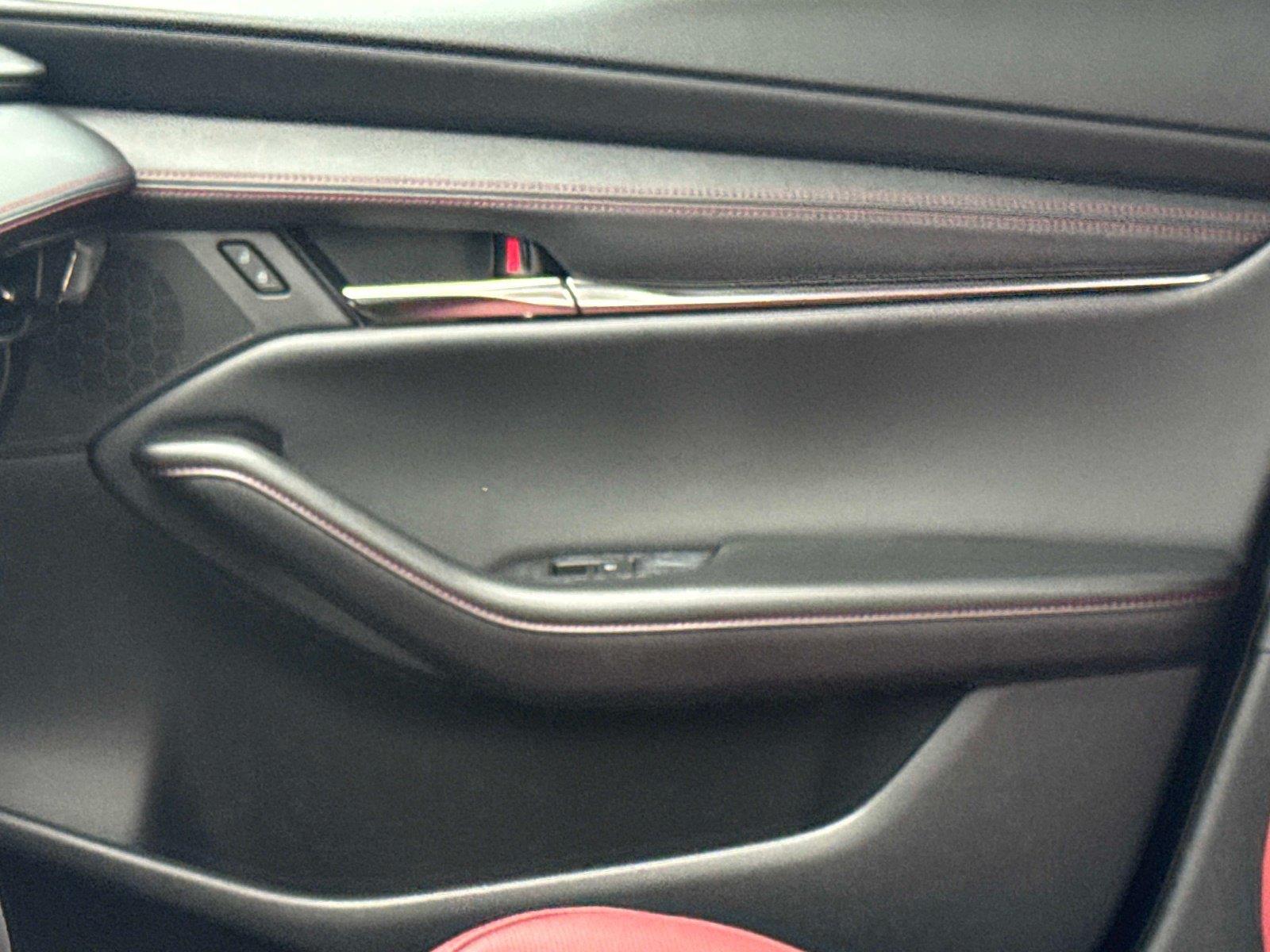 2026 Mazda Mazda3 Hatchback 2.5 S Carbon Edition