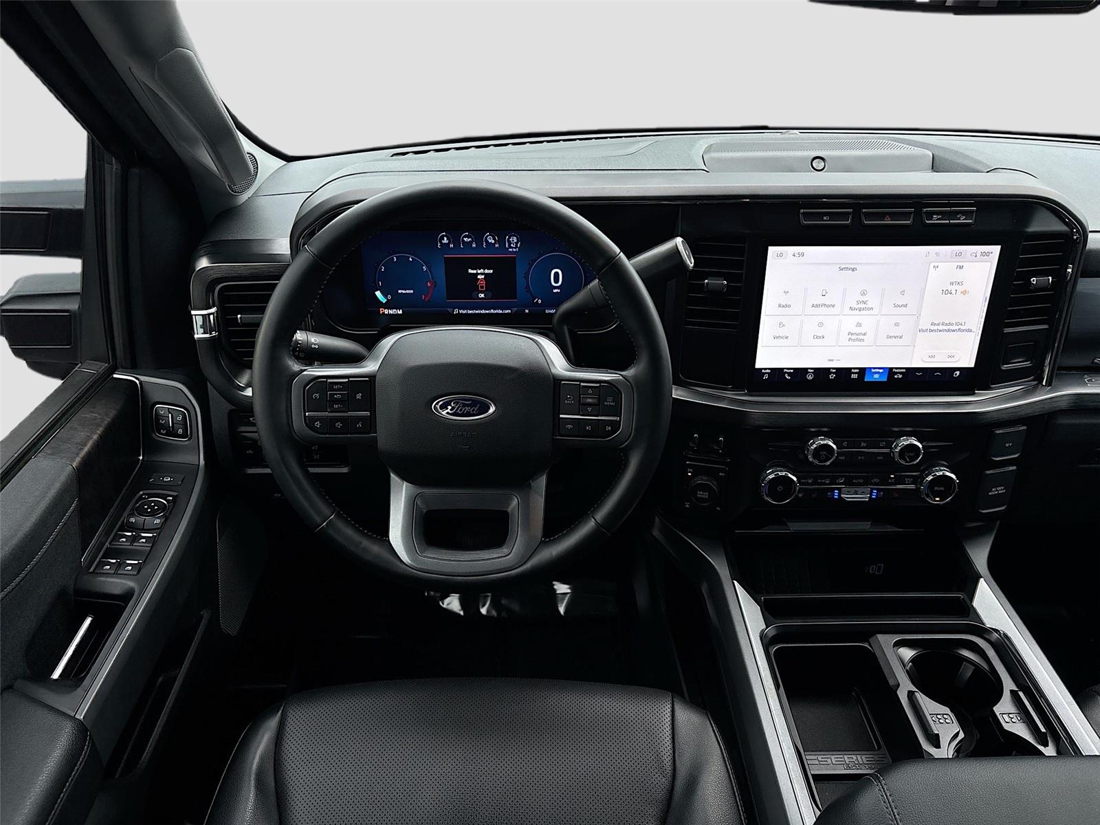 2023 Ford Super Duty F-250 SRW LARIAT