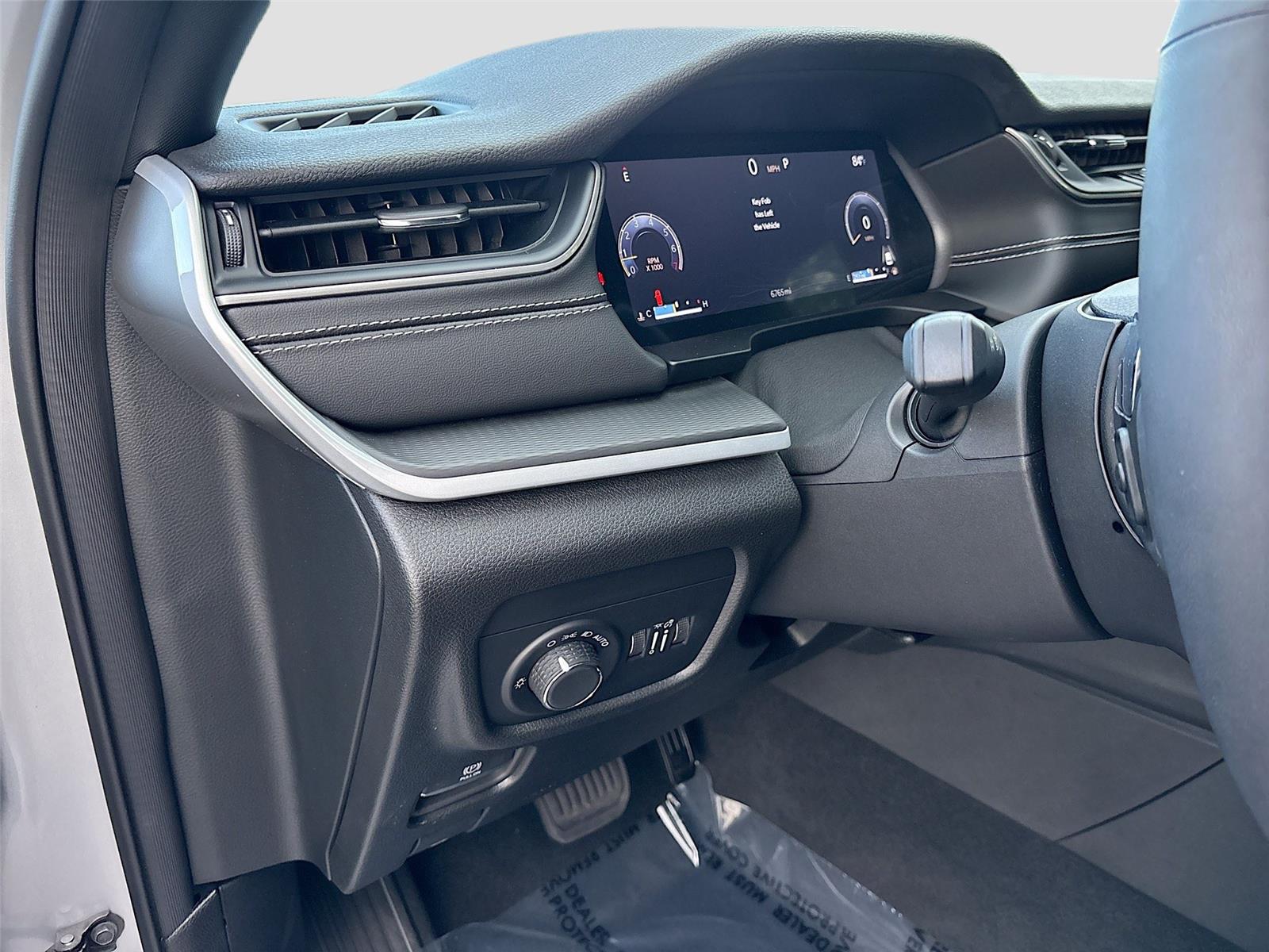 2024 Jeep Grand Cherokee Laredo X