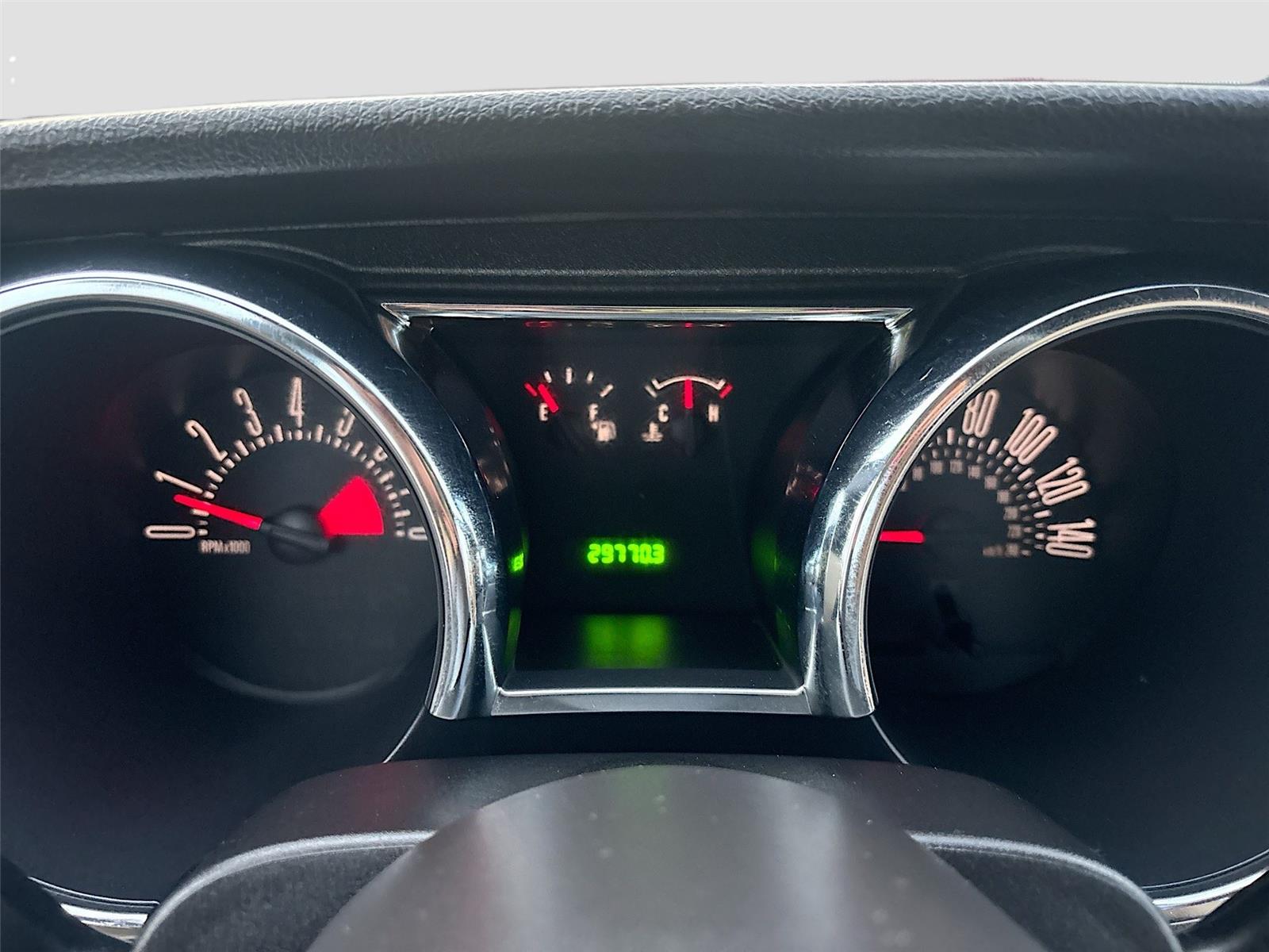 2005 Ford Mustang GT Premium