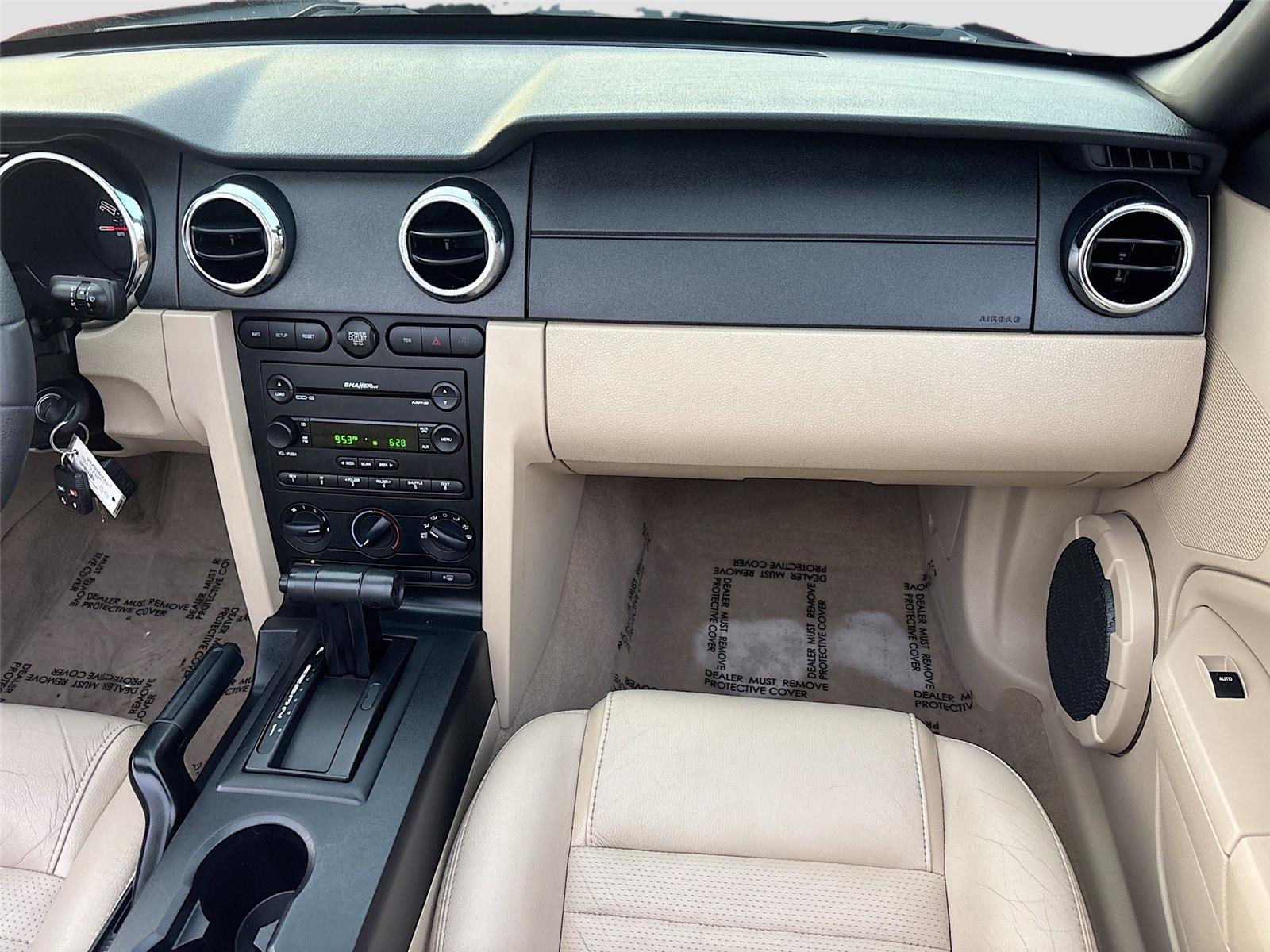 2005 Ford Mustang GT Premium