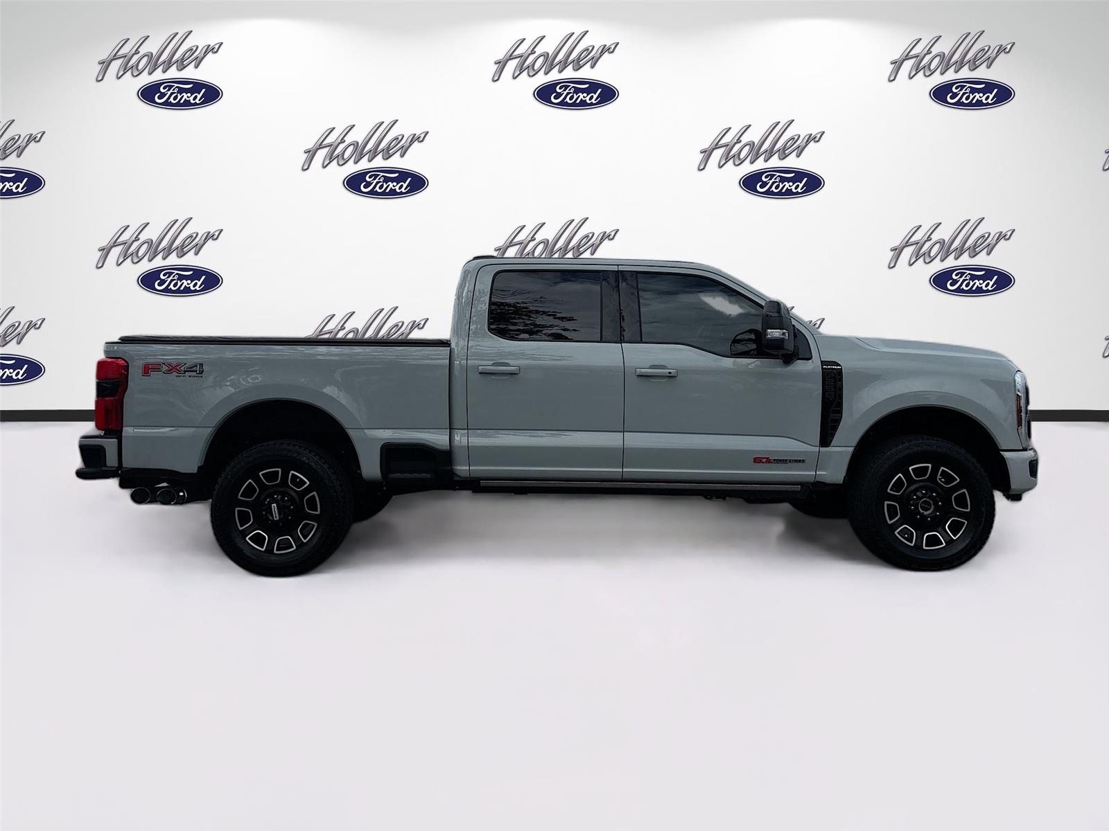 2025 Ford Super Duty F-250 SRW Platinum