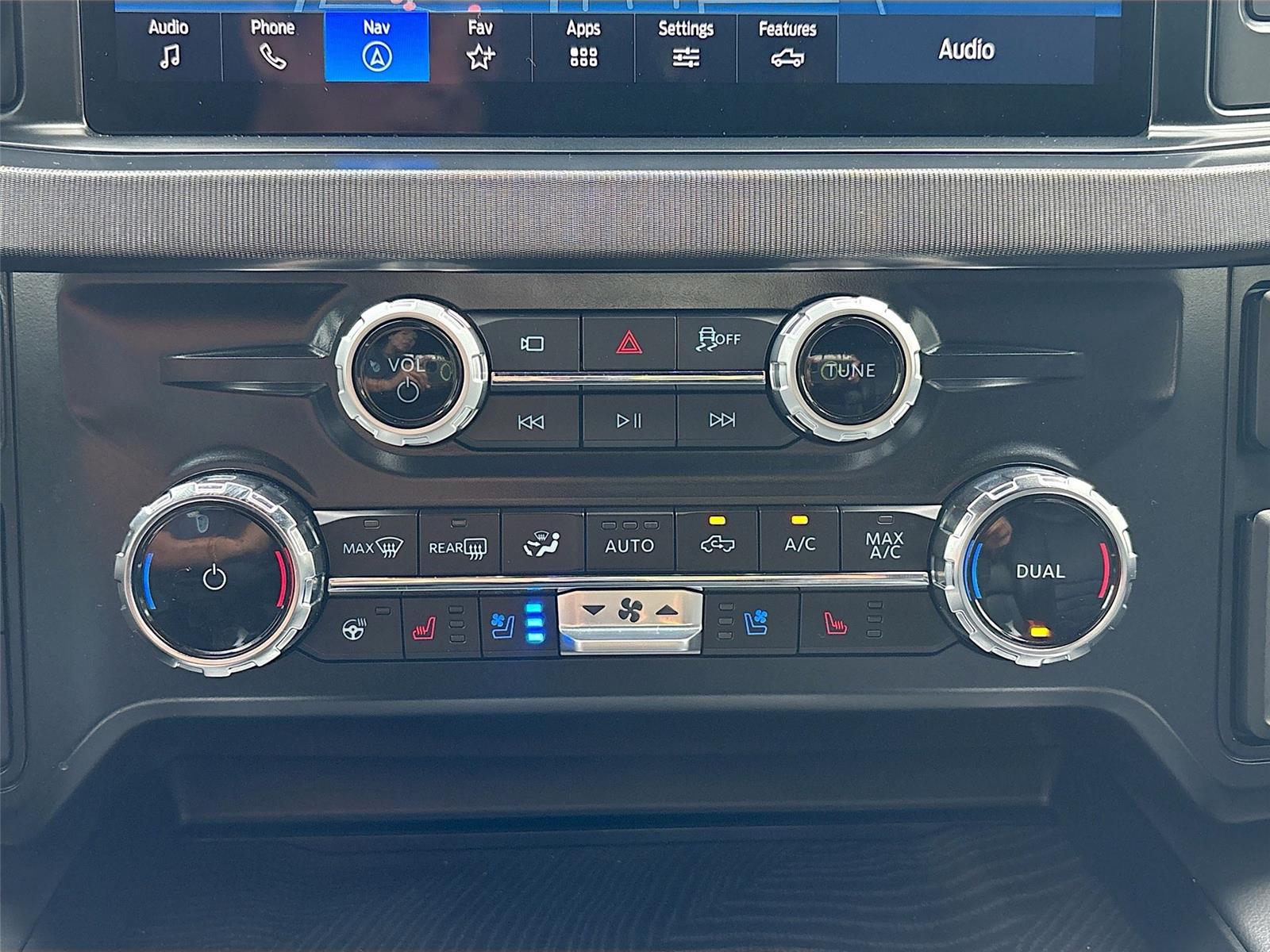 2025 Ford Super Duty F-250 SRW Platinum