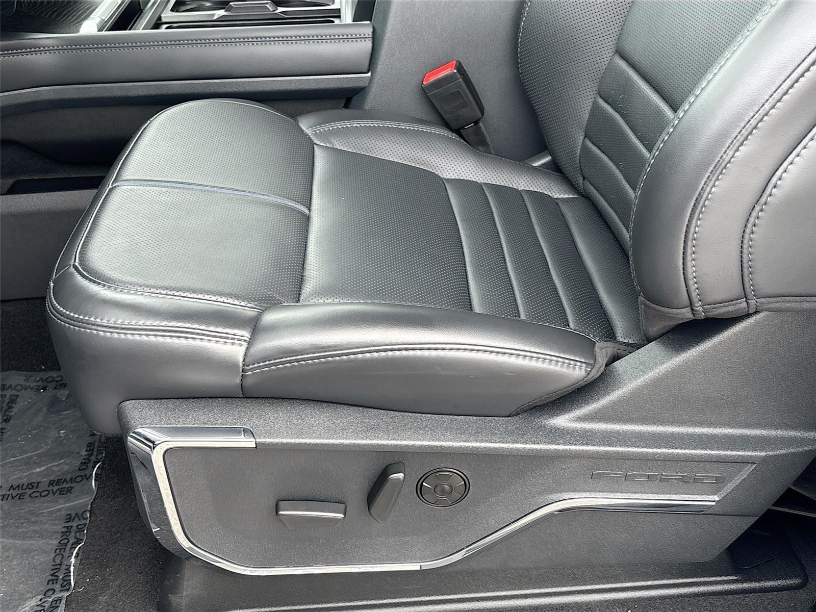 2025 Ford Super Duty F-250 SRW Platinum