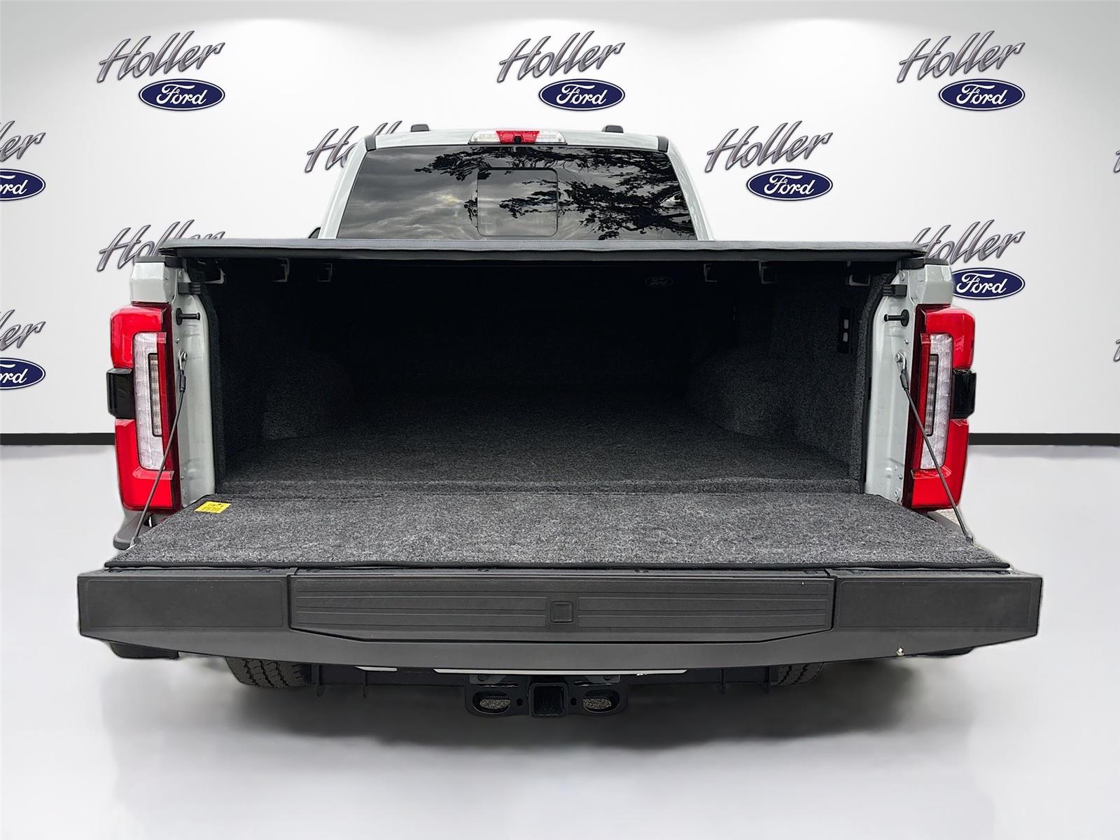 2025 Ford Super Duty F-250 SRW Platinum