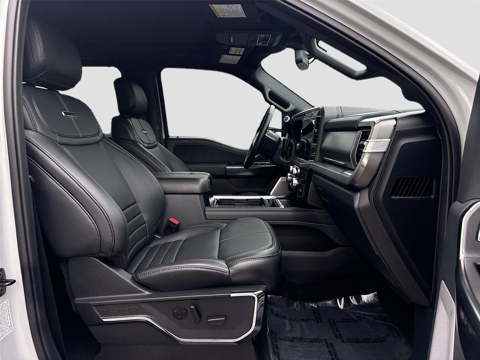 2025 Ford Super Duty F-250 SRW Platinum