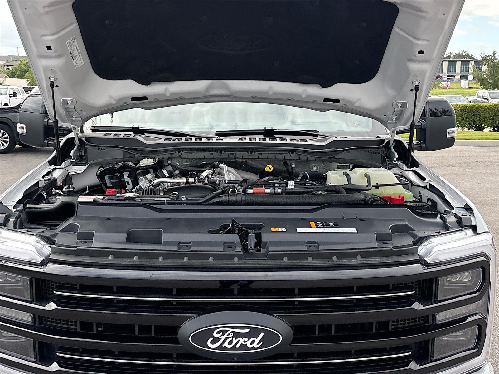 2025 Ford Super Duty F-250 SRW Platinum