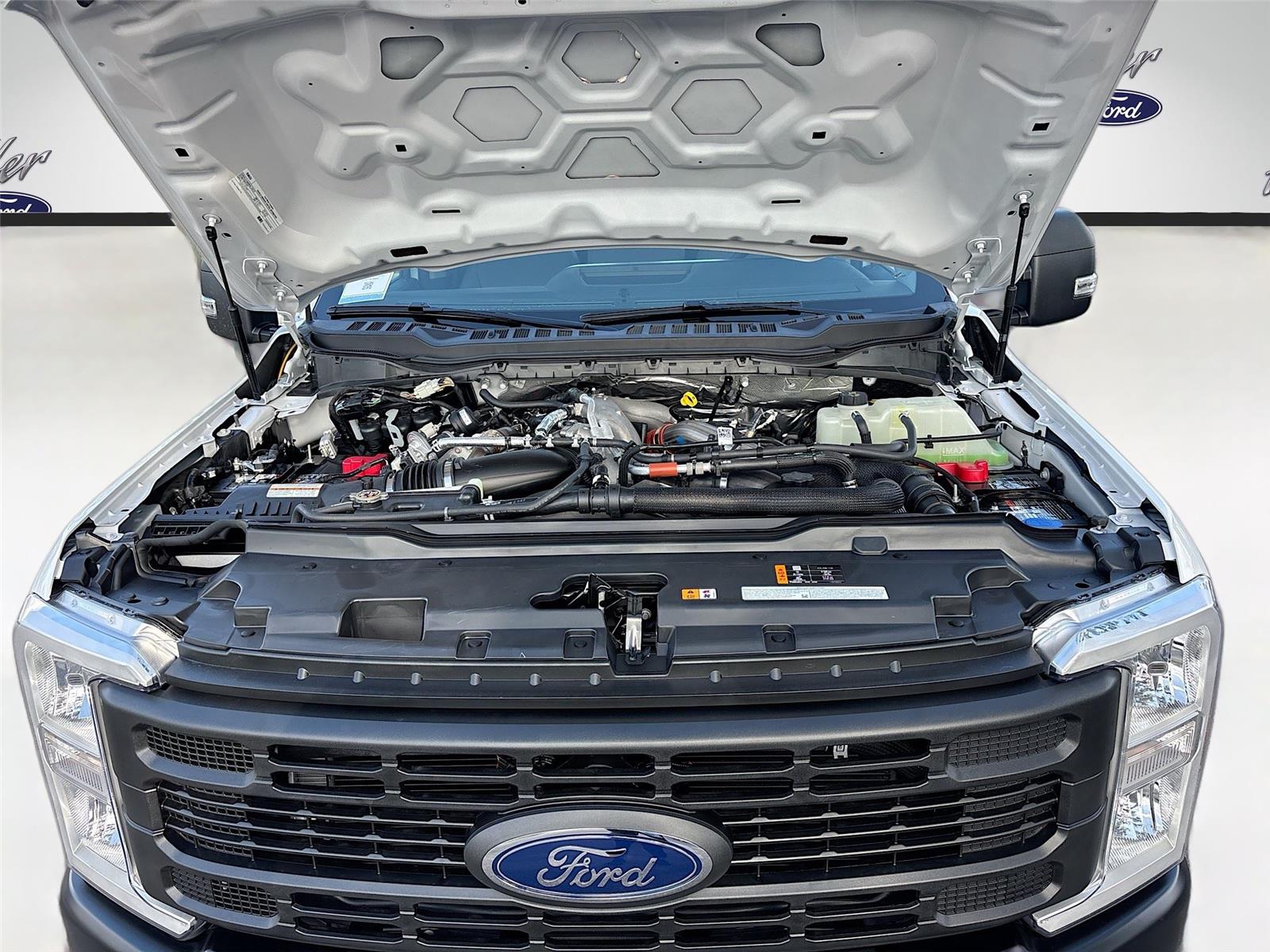 2026 Ford Super Duty F-350 SRW XL