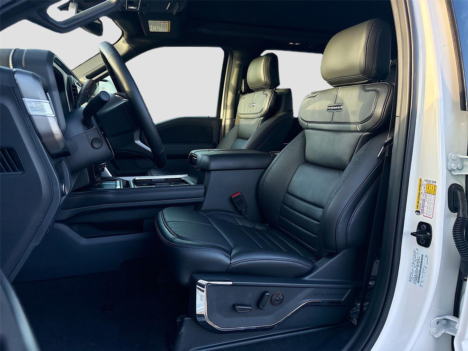 2026 Ford Super Duty F-350 SRW Platinum