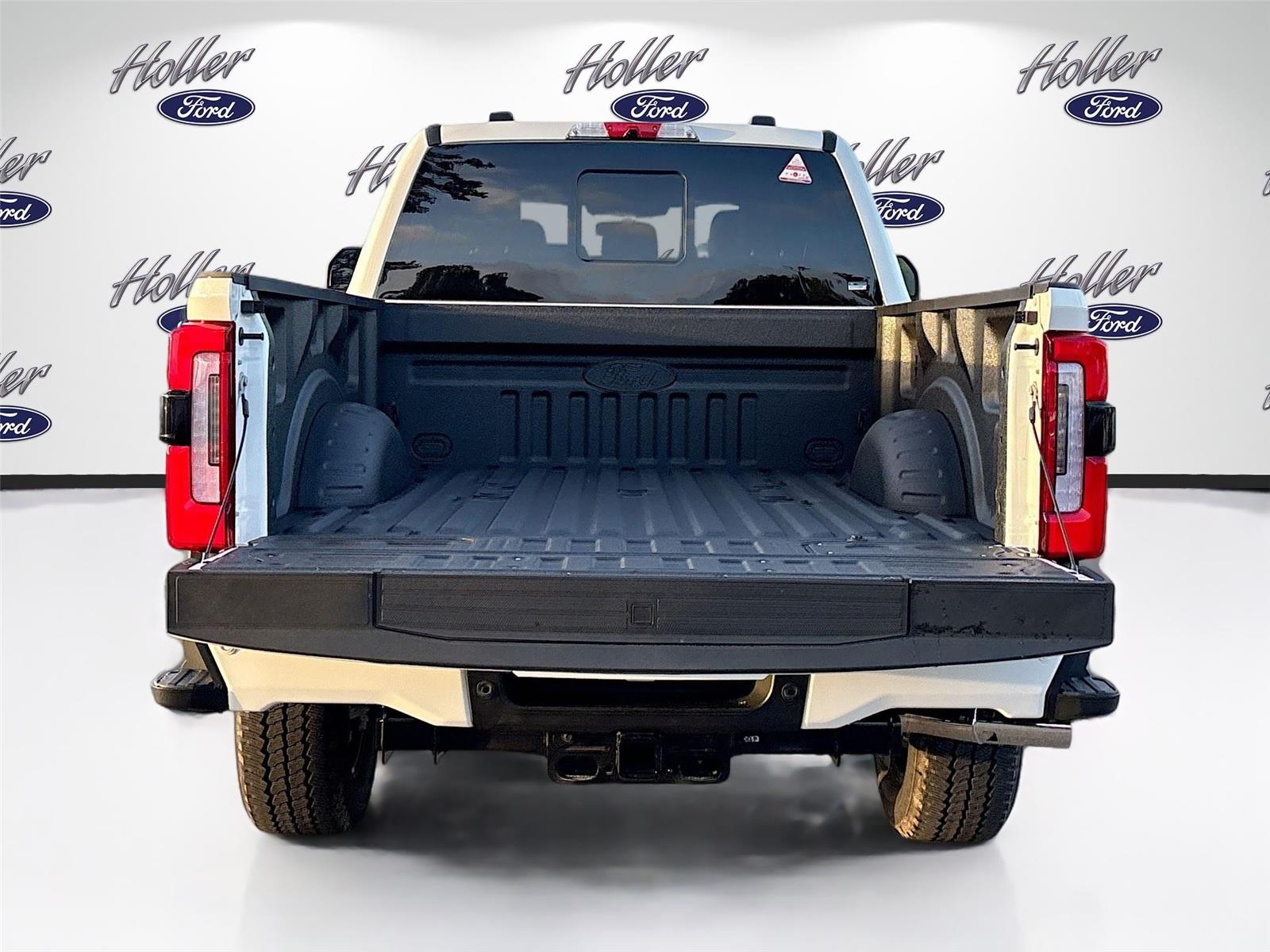 2026 Ford Super Duty F-350 SRW Platinum