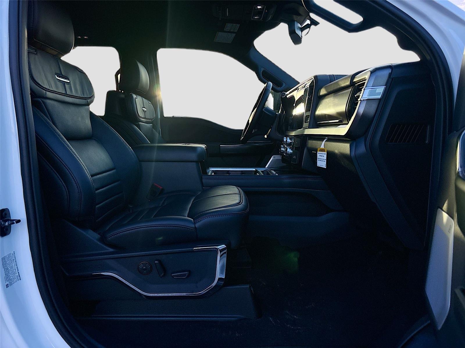 2026 Ford Super Duty F-350 SRW Platinum