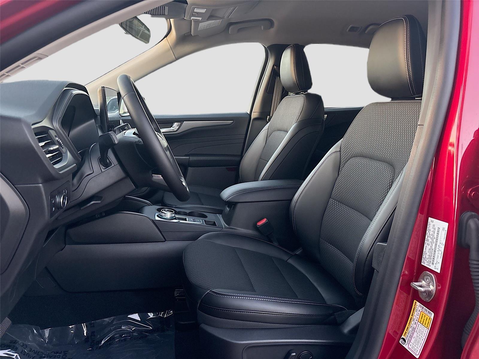 Ford Escape Plug-In Hybrid Base