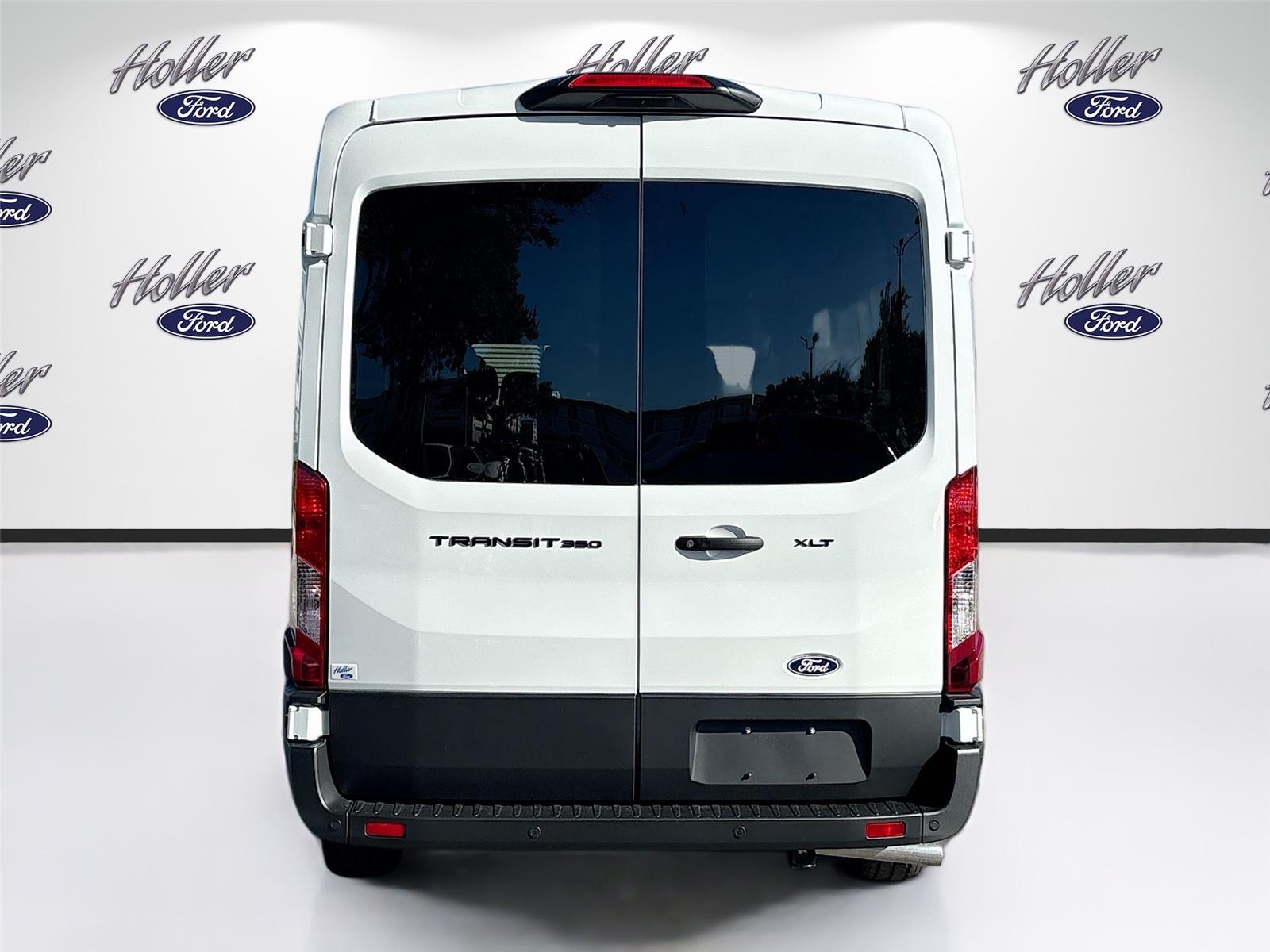2026 Ford Transit Passenger Wagon XLT