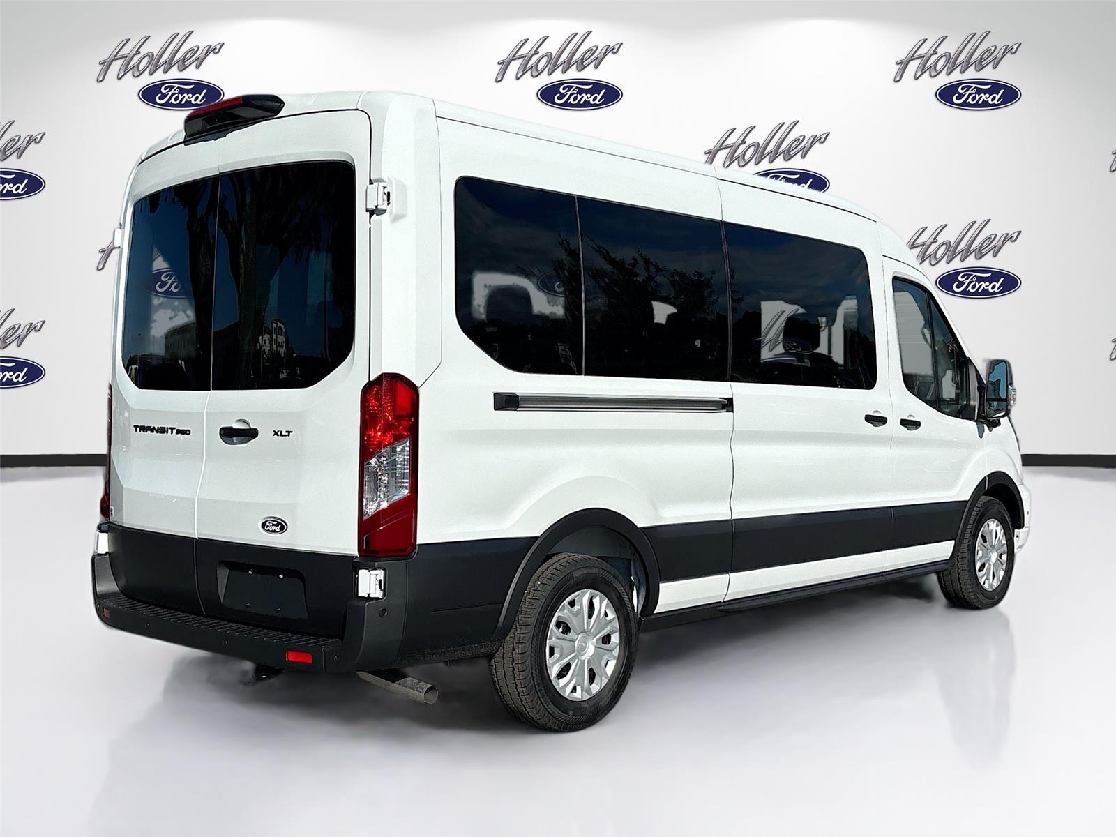 2026 Ford Transit Passenger Wagon XLT