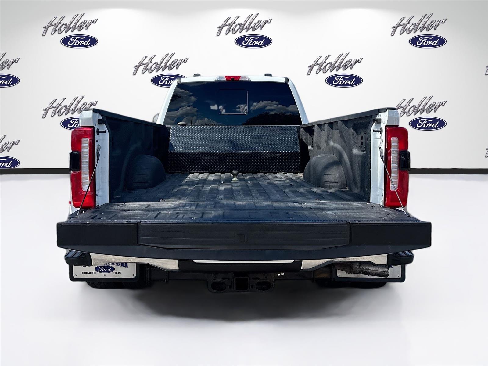 2025 Ford Super Duty F-350 DRW LARIAT