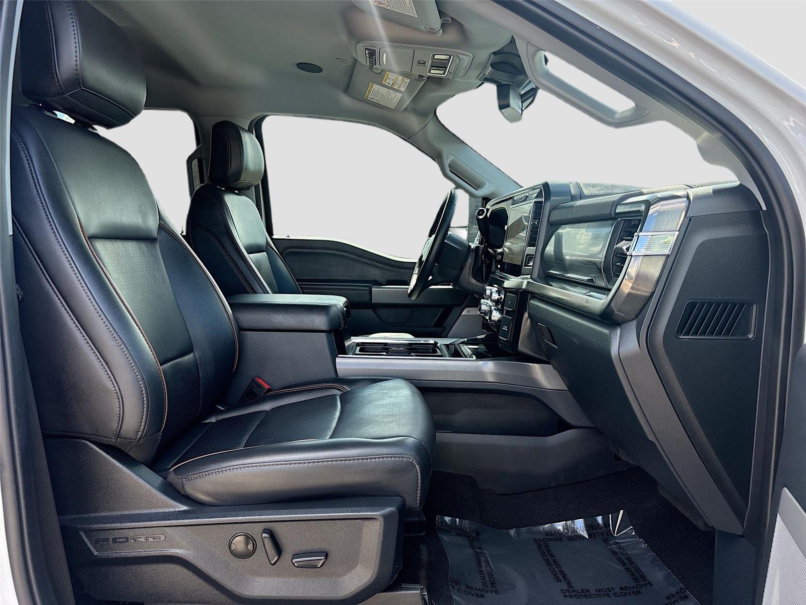 2025 Ford Super Duty F-350 DRW LARIAT