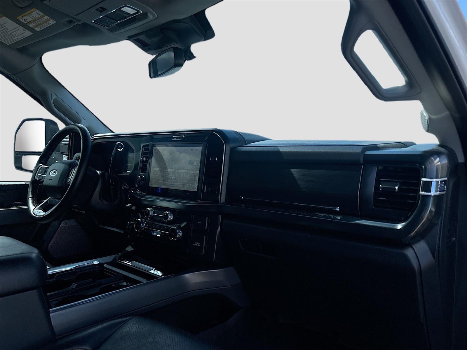 2025 Ford Super Duty F-350 DRW LARIAT