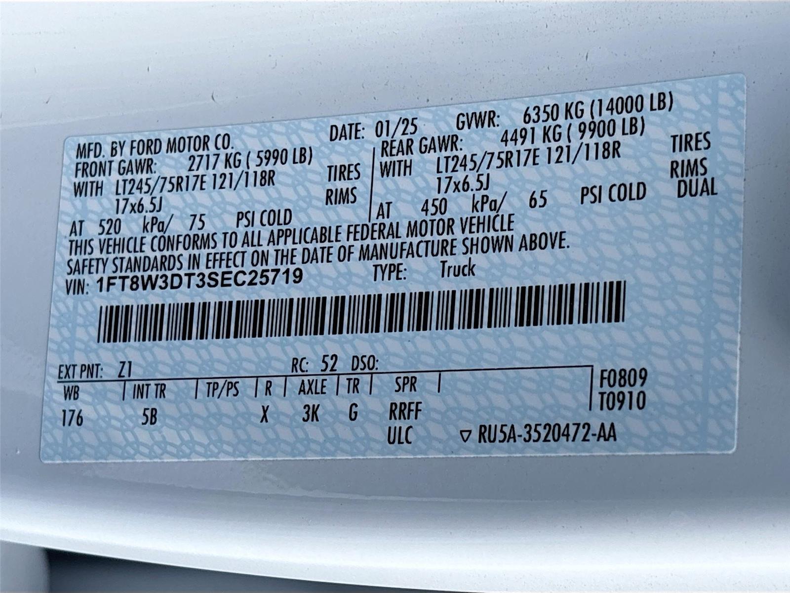 2025 Ford Super Duty F-350 DRW LARIAT