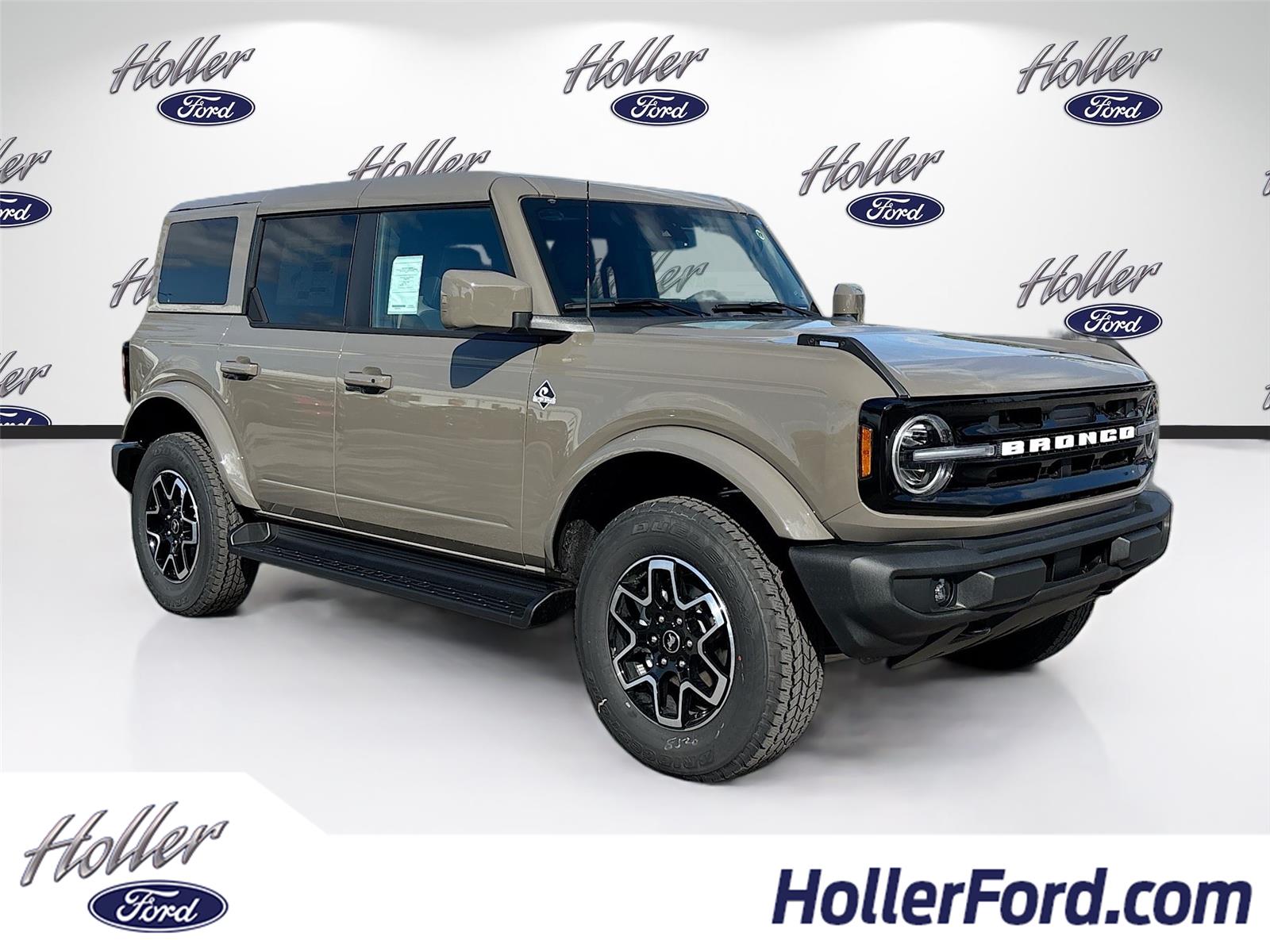 2025 Ford Bronco 4-Door Outer Banks's photo